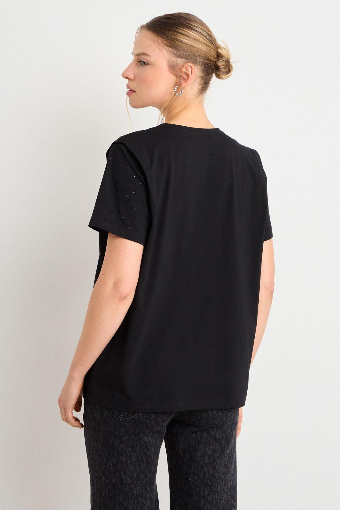 Polera Manga Corta Negro Ash 14304125012102-3