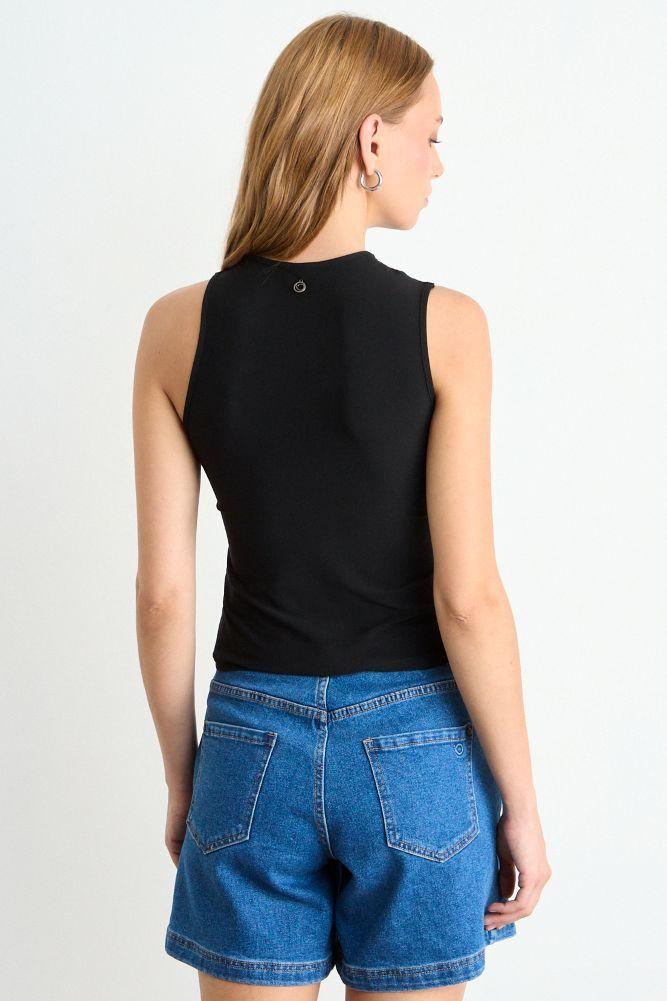 Polera Lisa Negro iO 14220126052102-2