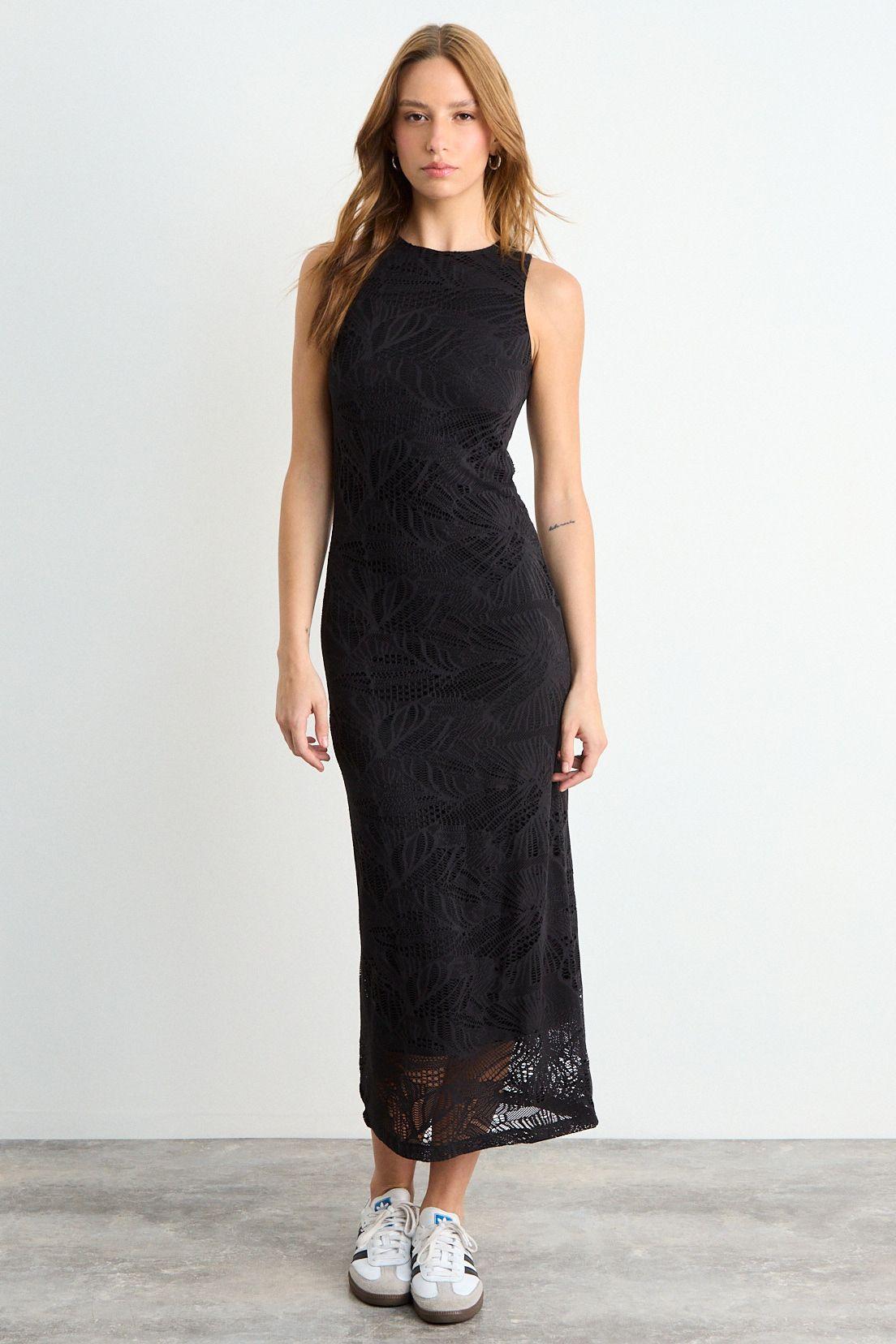 Vestido Liso Largo Negro iO 13420126003102-0