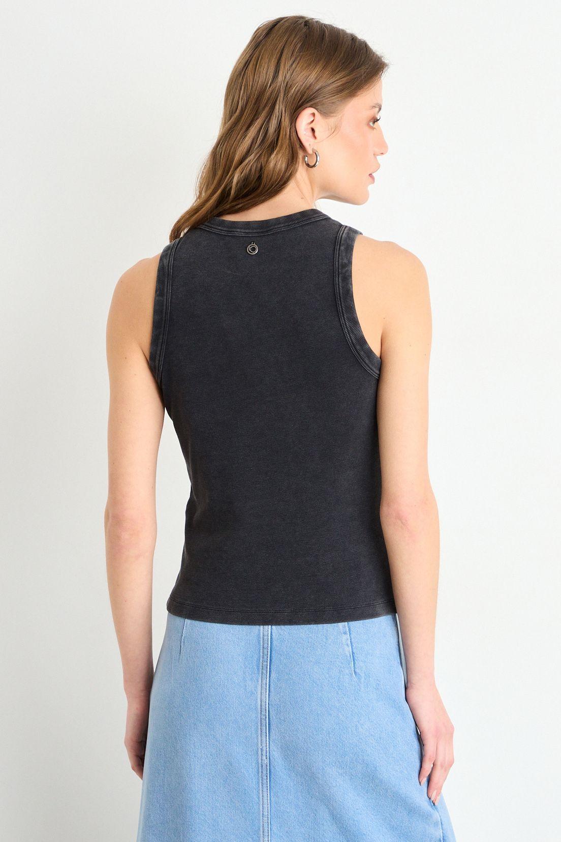 Polera Lisa Negro iO 14220225006102-2