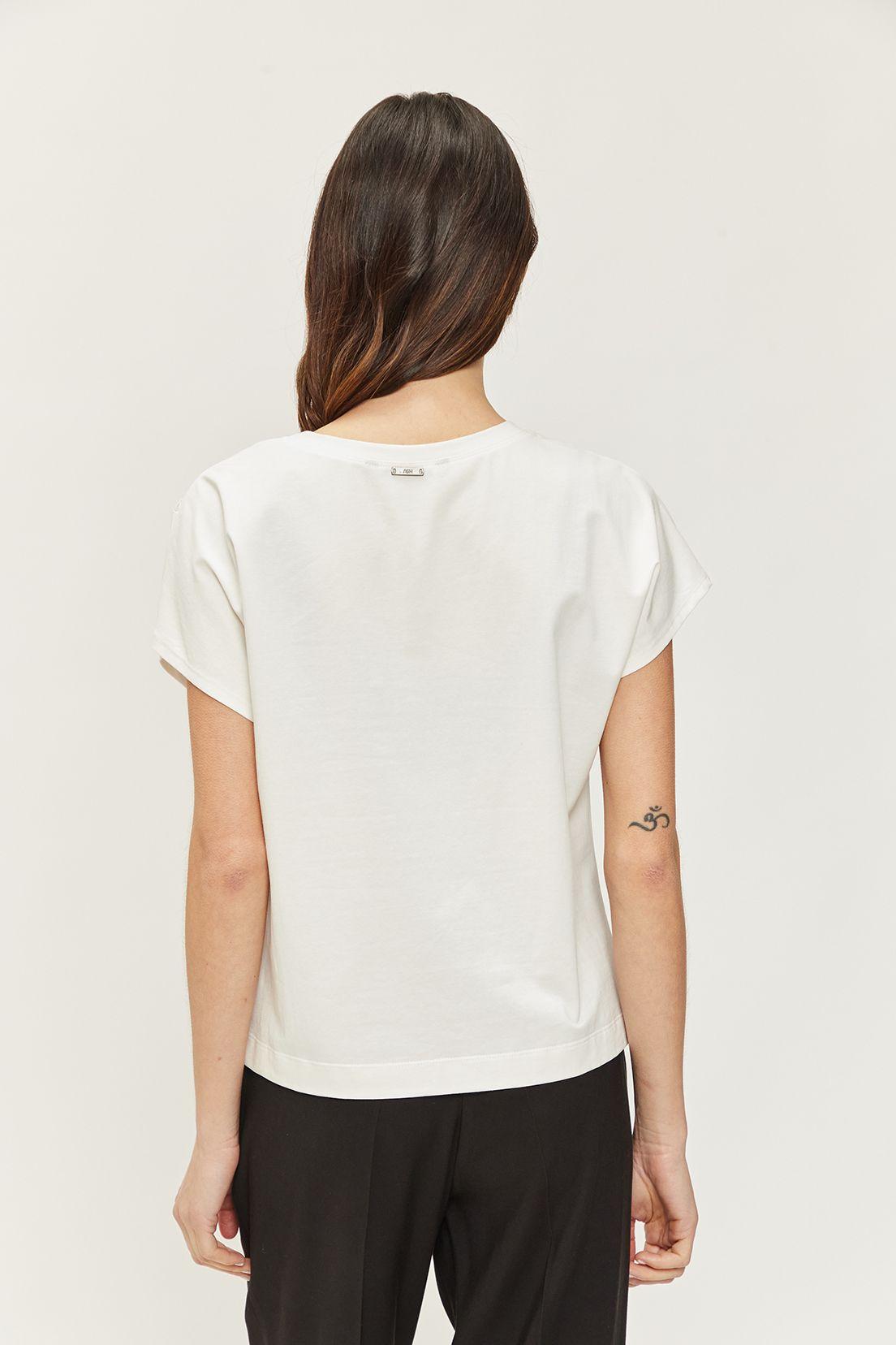 Polera Con Bordado Blanco Ash 14207224055105-3