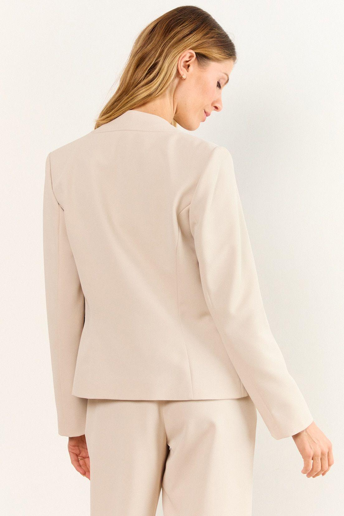 Blazer Liso Y Bolsillos Con Tapa Beige Ma Griffe 16002226002106-2