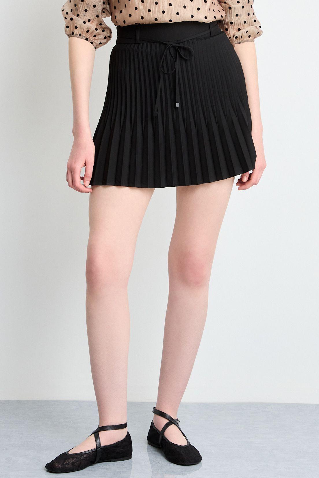 Falda Corta Negro iO 12020225051102-1