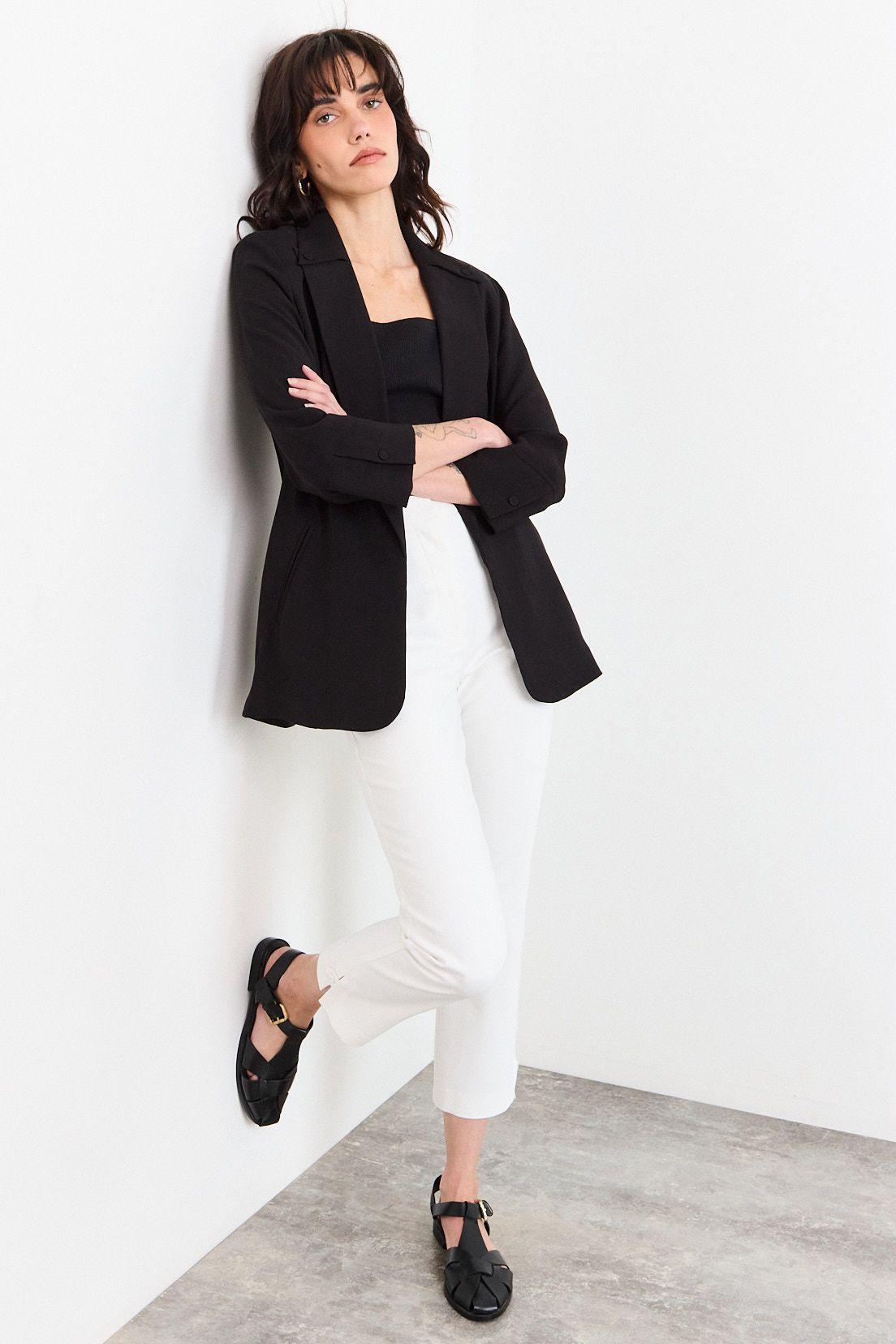 Blazer Negro iO 16020226063102-3