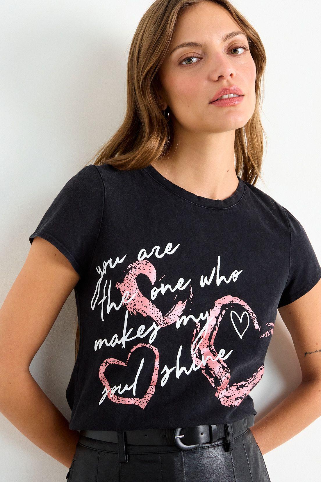 Polera Estampada Negro iO 14620126003102-0