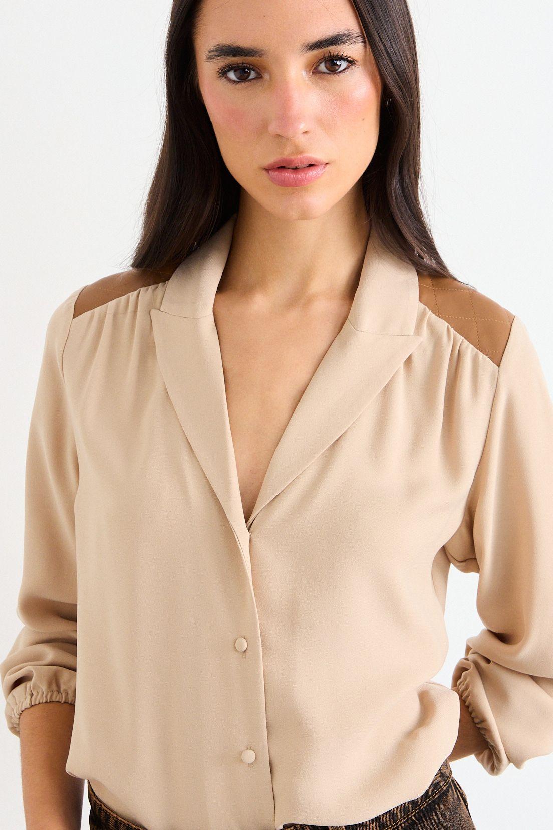 Blusa Lisa Beige iO 14020126011106-0
