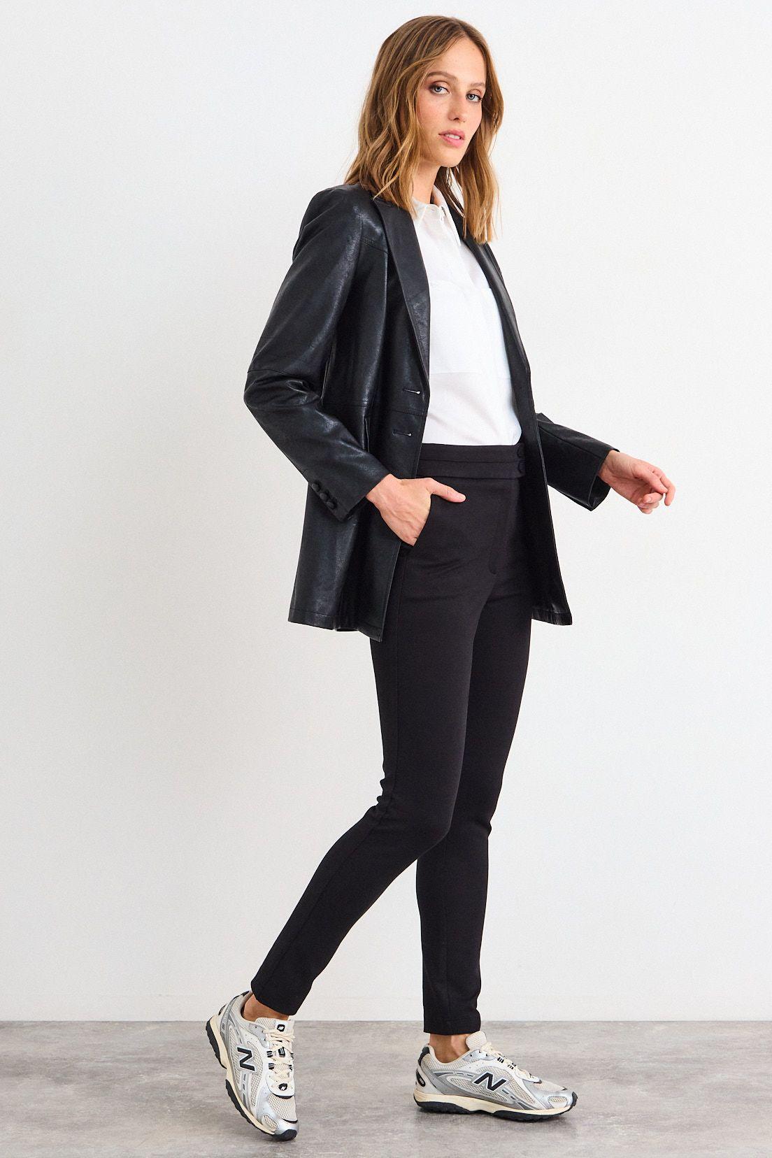 Pantalon Liso Negro iO 11020126010102-4