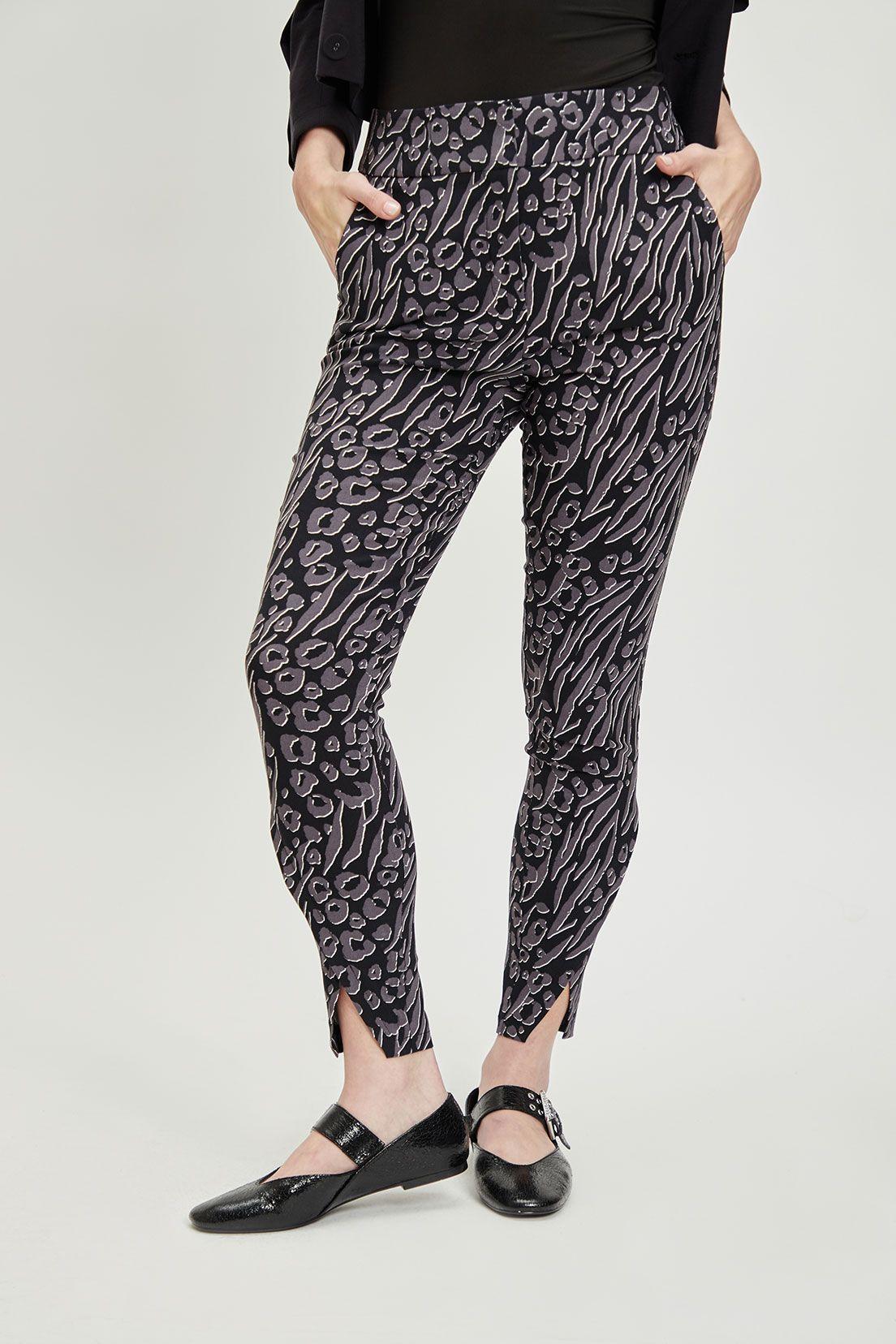 Pantalon Fantasia Negro iO 11120224051102-1