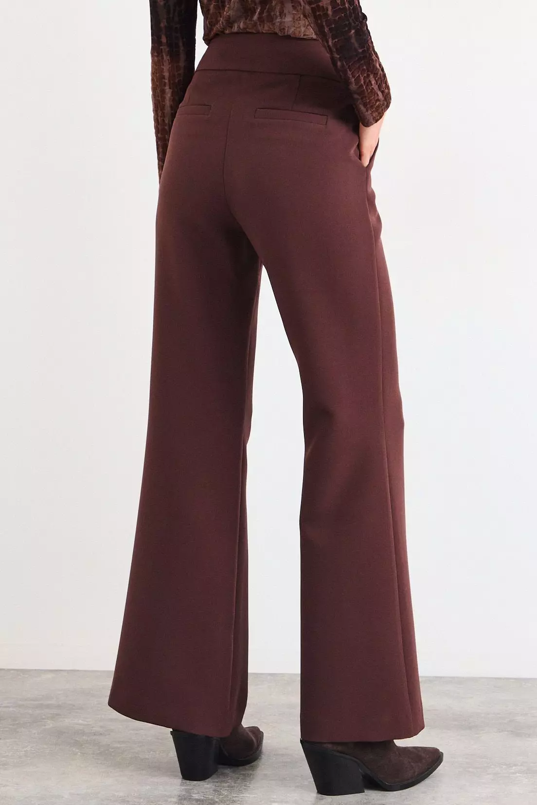 Pantalon Liso Café iO 11020126011109-3