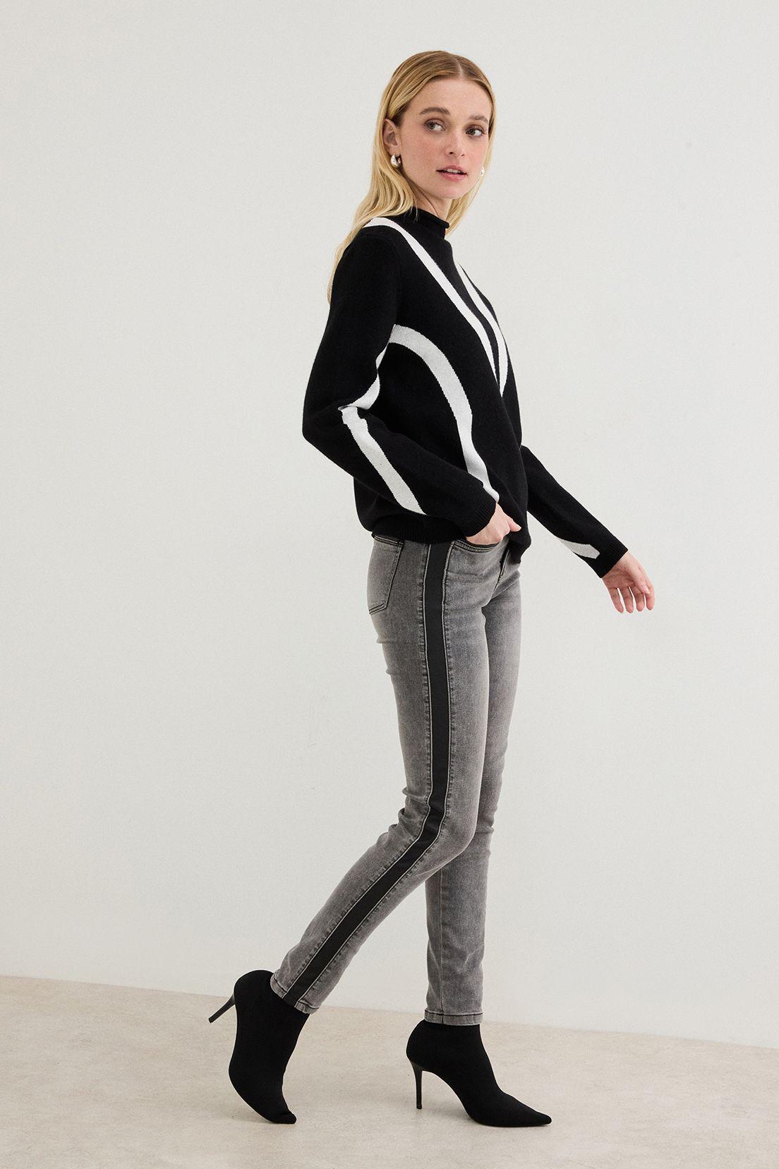 Sweater Fantasia Negro 18707125051102-3