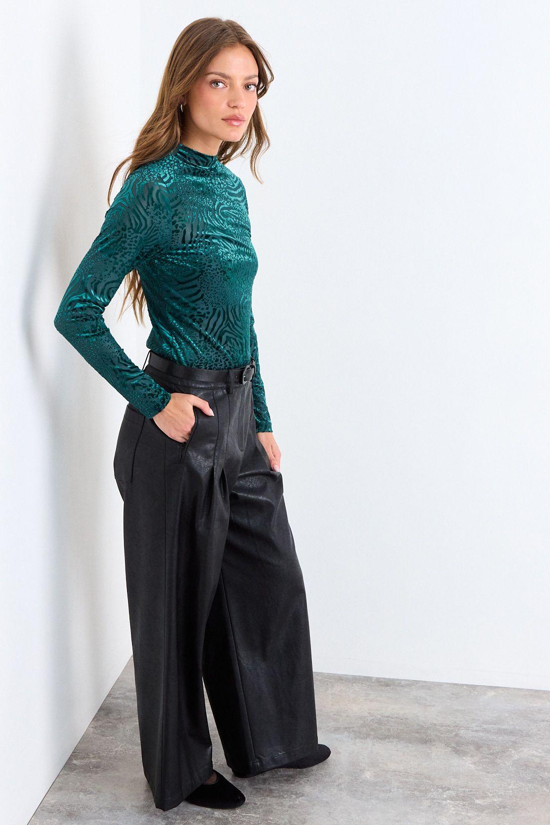 Polera Fantasia Verde Oliva iO 14320126056107-4