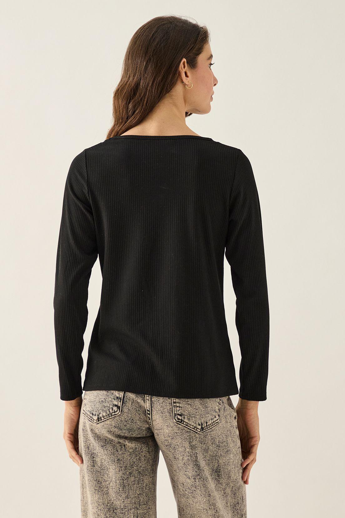 Polera Manga Larga Negro Ash 14207125090102-3