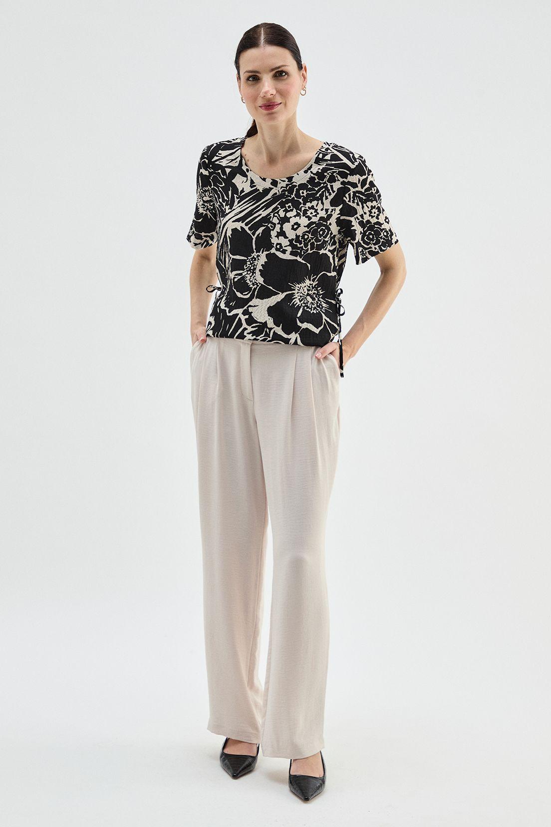 Blusa Estampada Con Amarras Costado Negro Ma Griffe 14102224069102-4