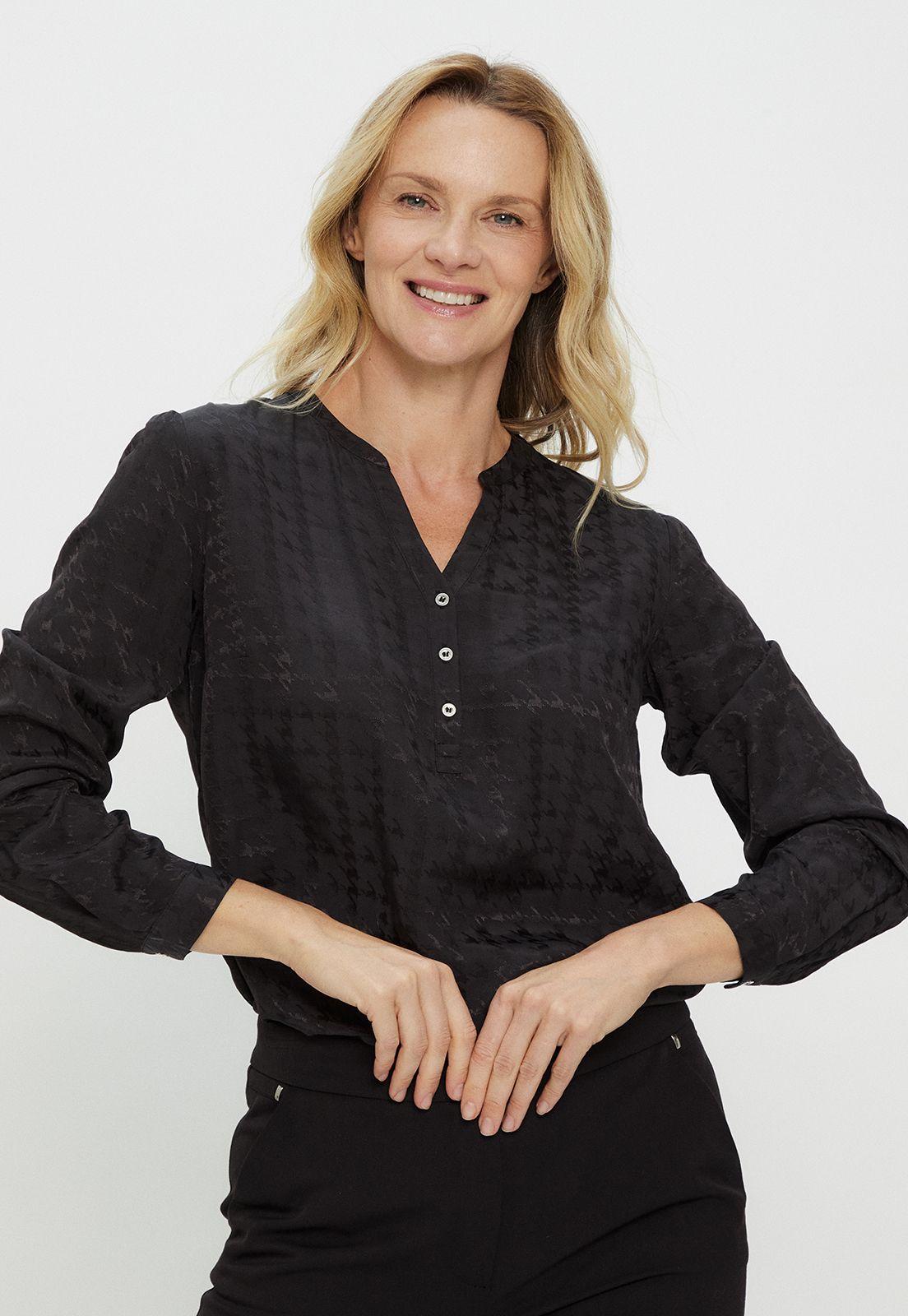 Blusa Lisa Negro Ma Griffe 14002124007102-1