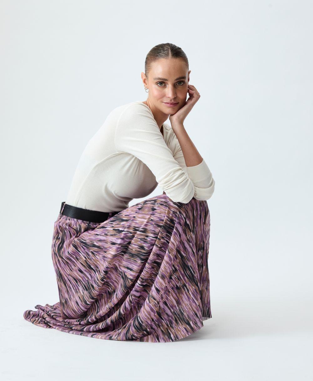 Falda Fantasia Larga Rosado iO 12420125002123-2