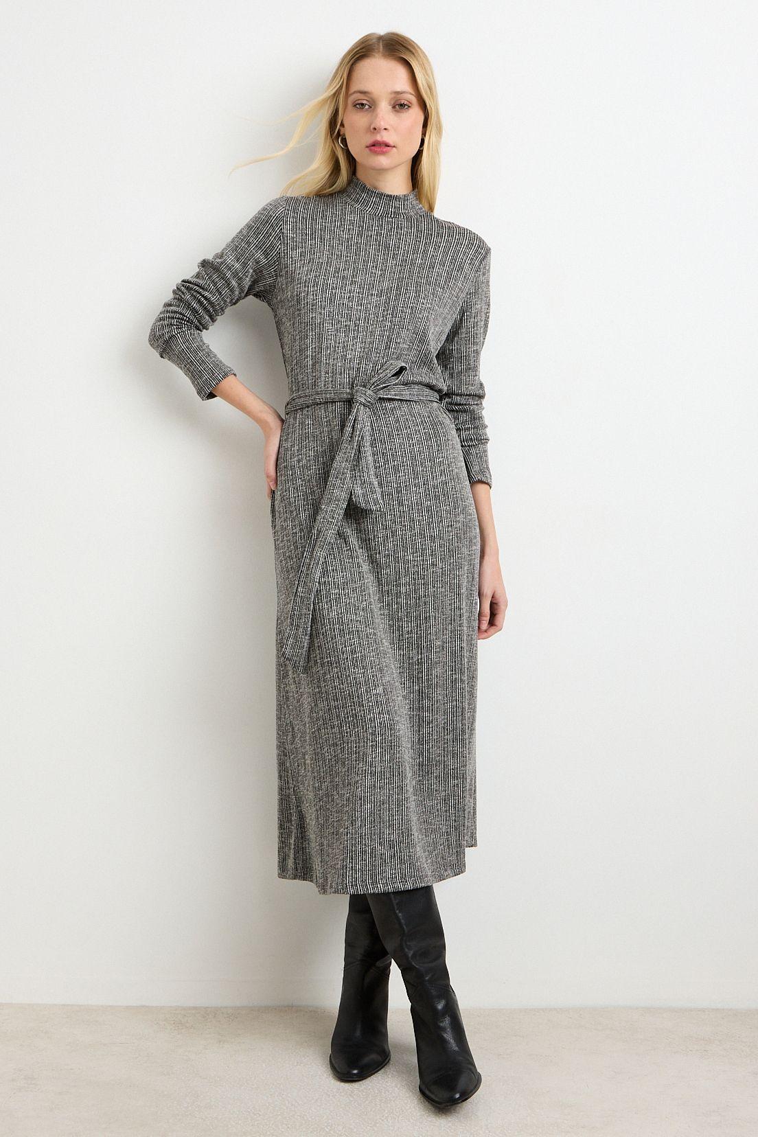 Vestido Fantasia Negro Ash 13104125001102-4
