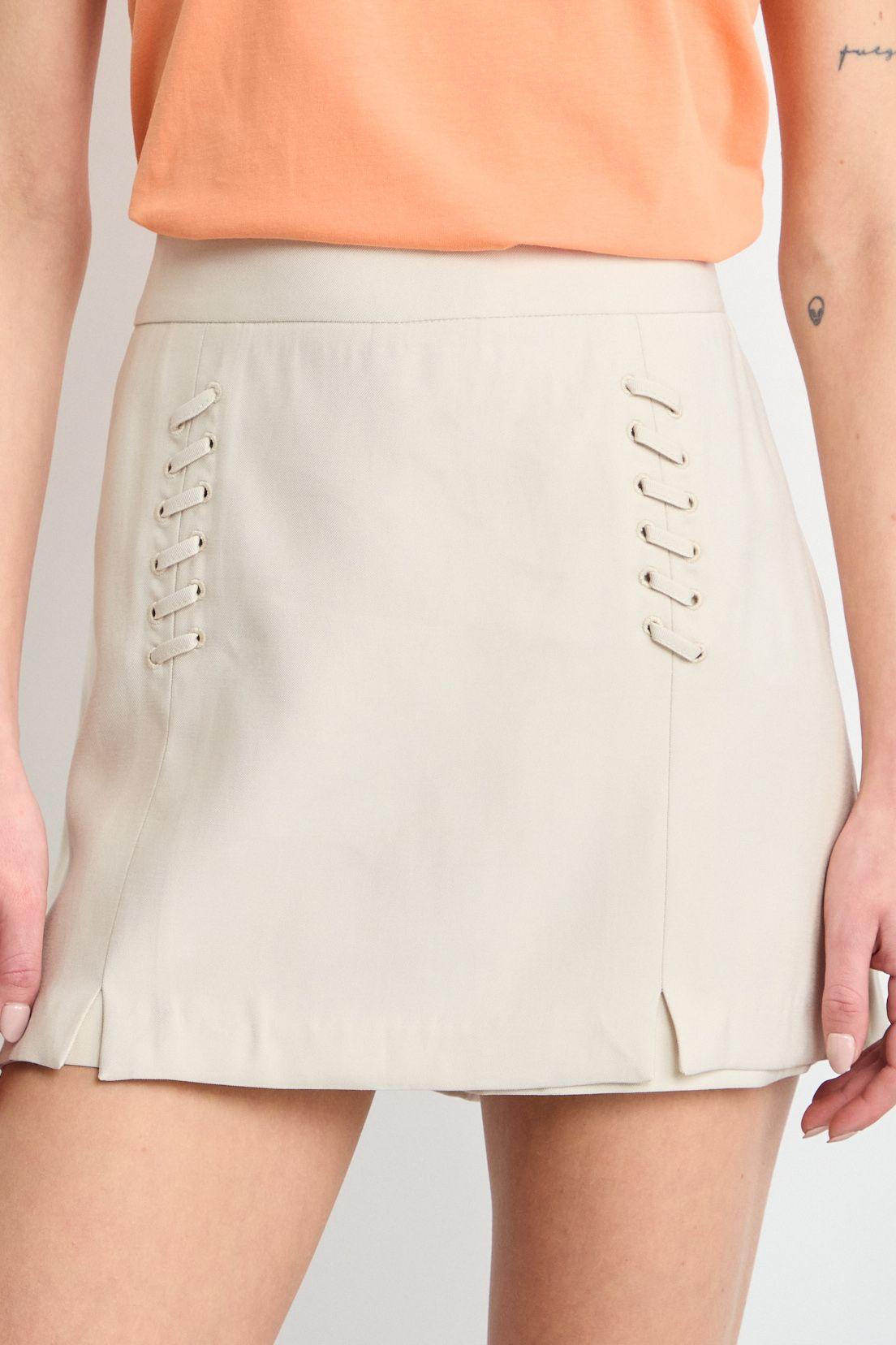 Short Beige iO 11220225053106-2