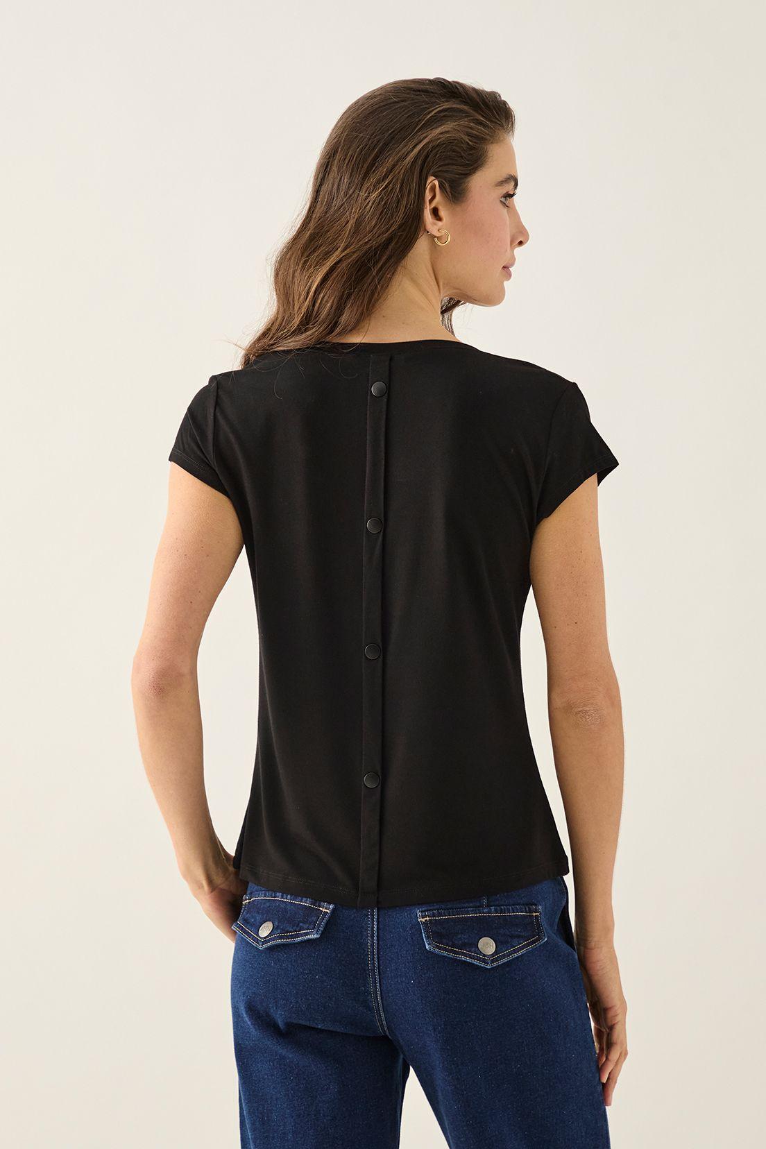 Polera Estampada Focalizada Negro Ash 14607125001102-3