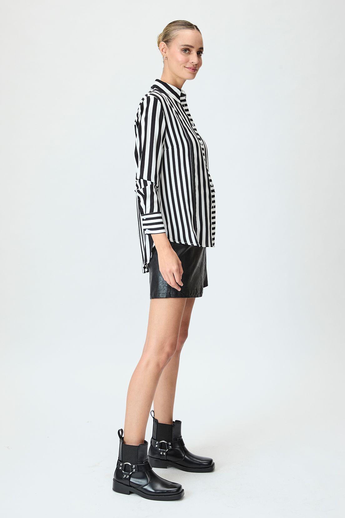 Blusa Fantasia Negro iO 14120125005102-2