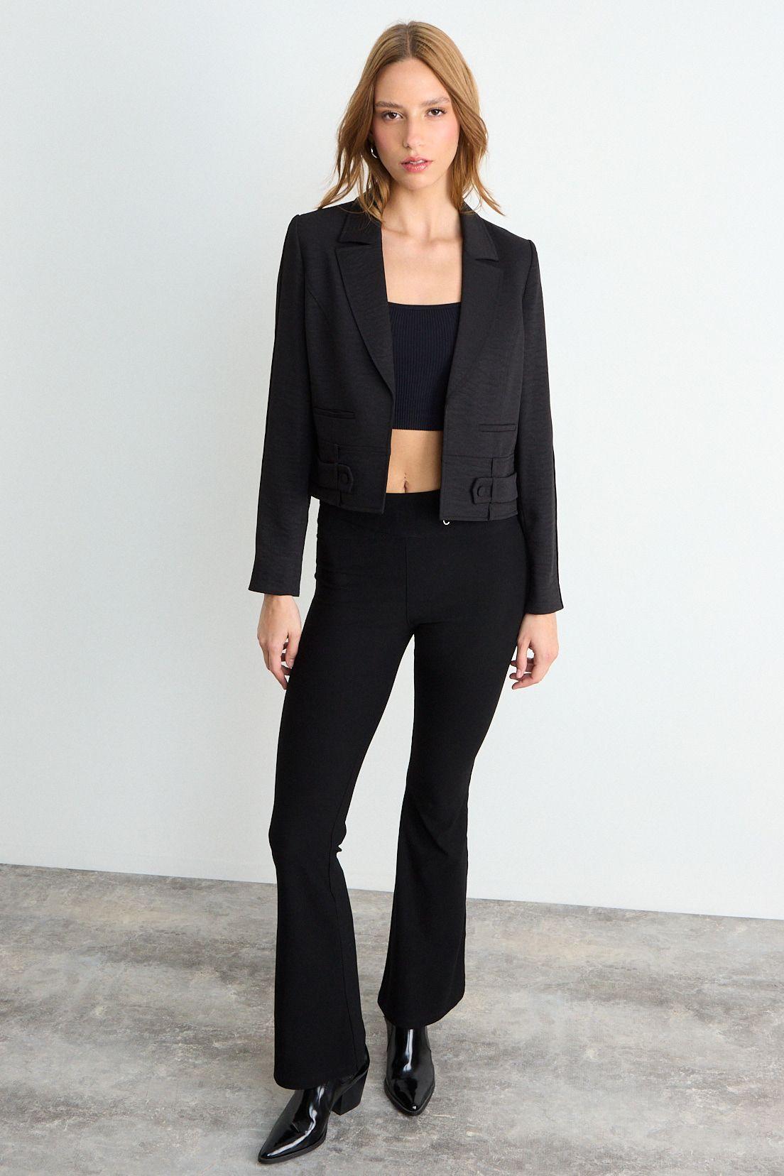 Blazer Liso Negro iO 16020126050102-3
