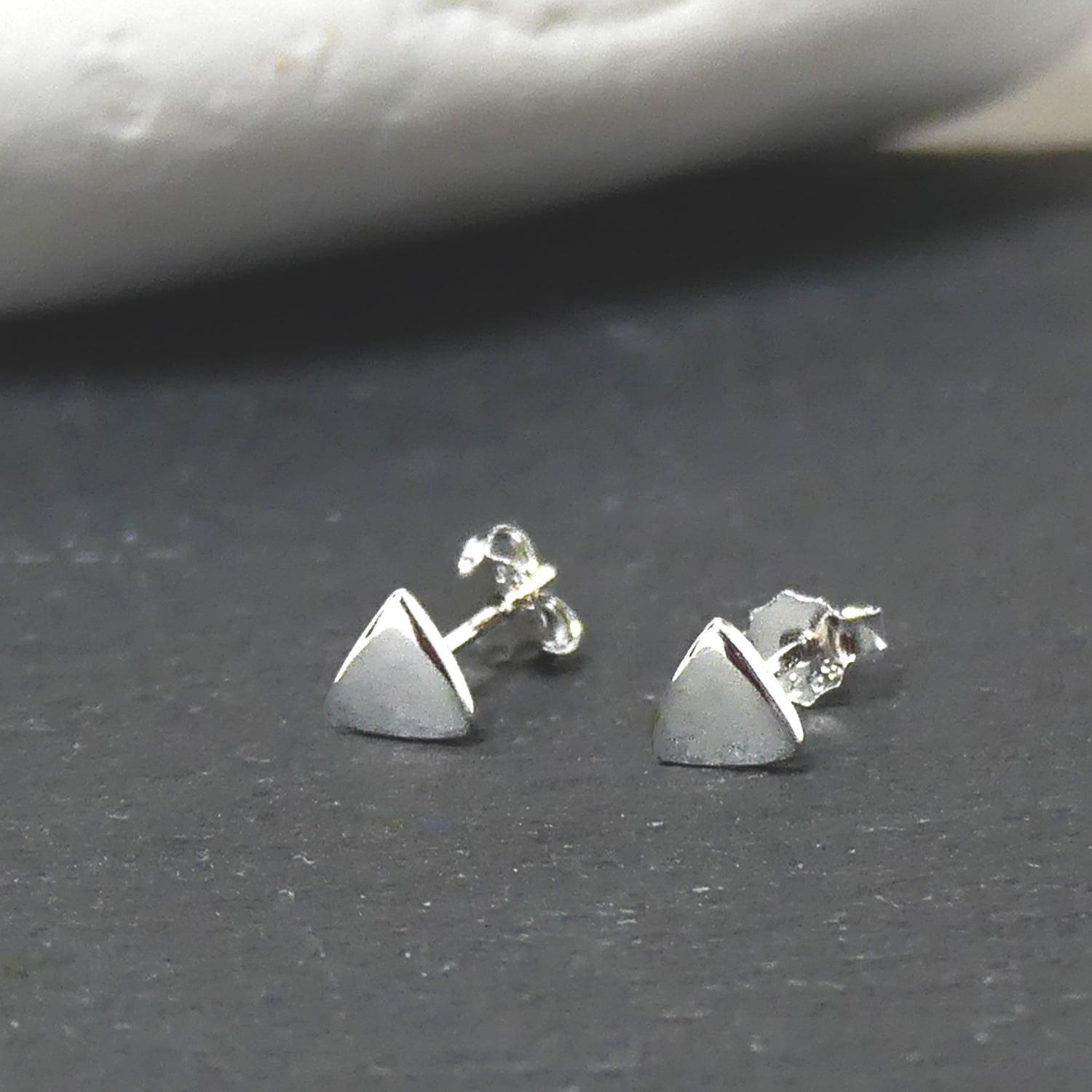 Aros Triángulo para niña o mujer, Plata 925 - Azul Zafira-1