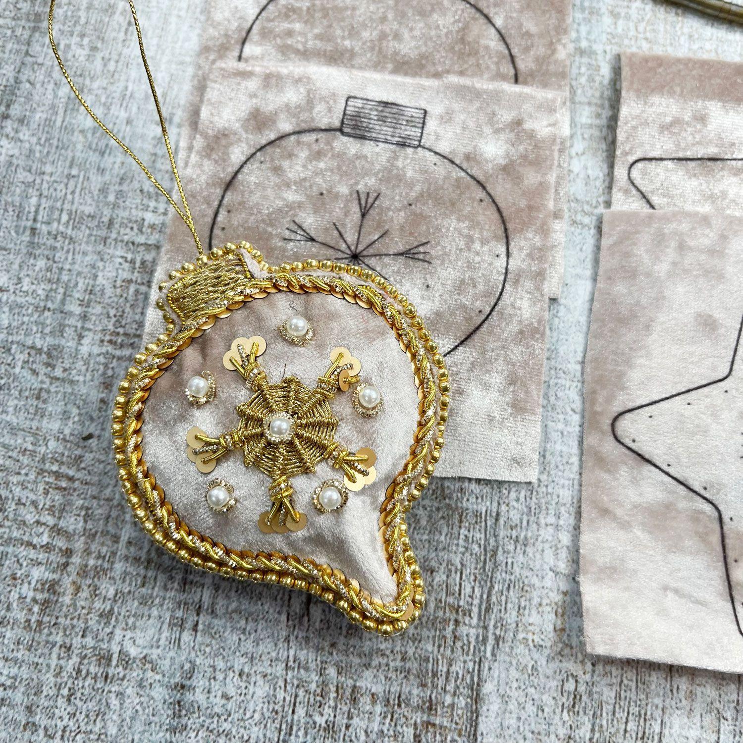 Kit Adornos Navidad terciopelo- Goldwork +clase online-2