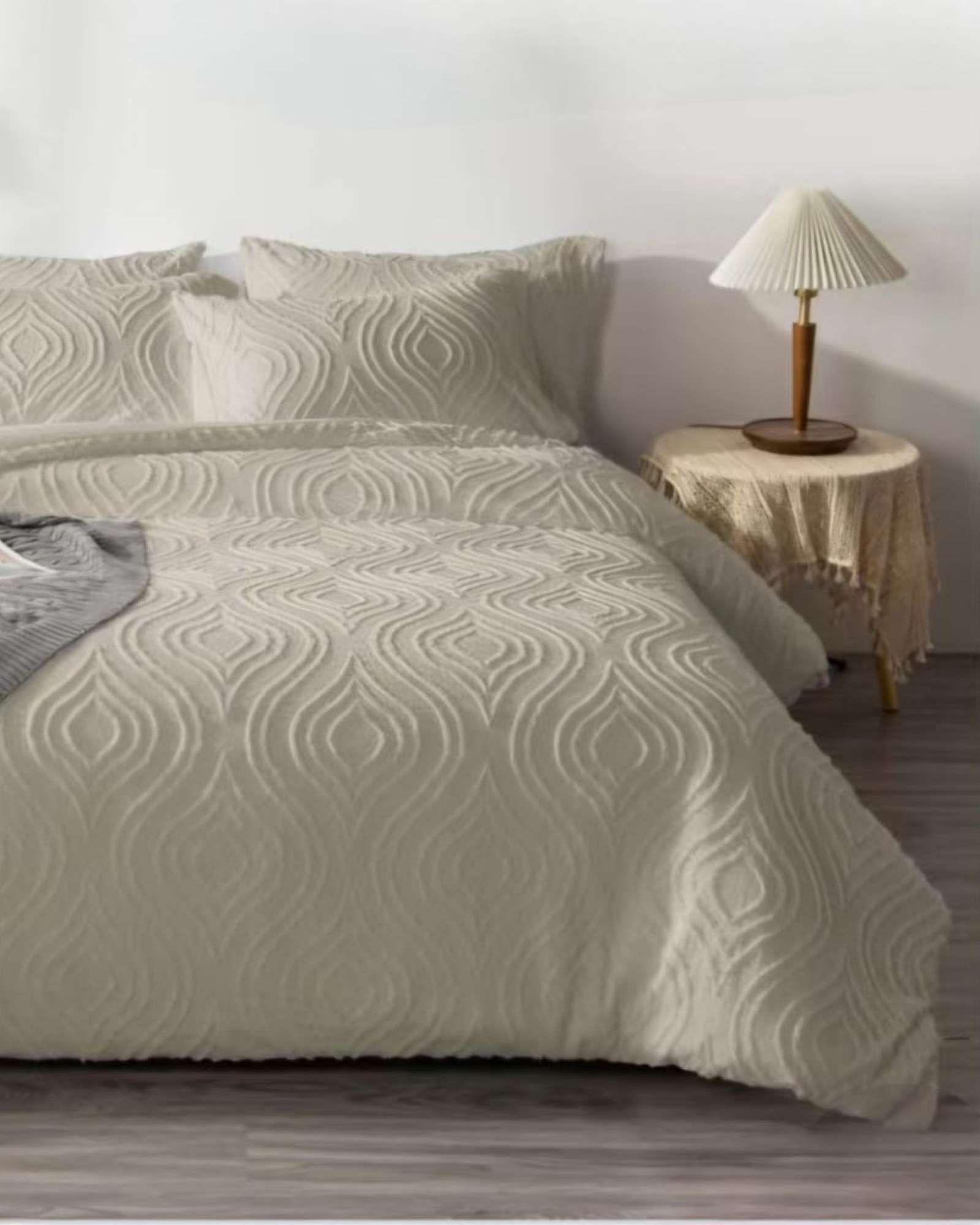 CUBRECAMA QUILT NORDICO DE VERANO DELGADO KING F2-2