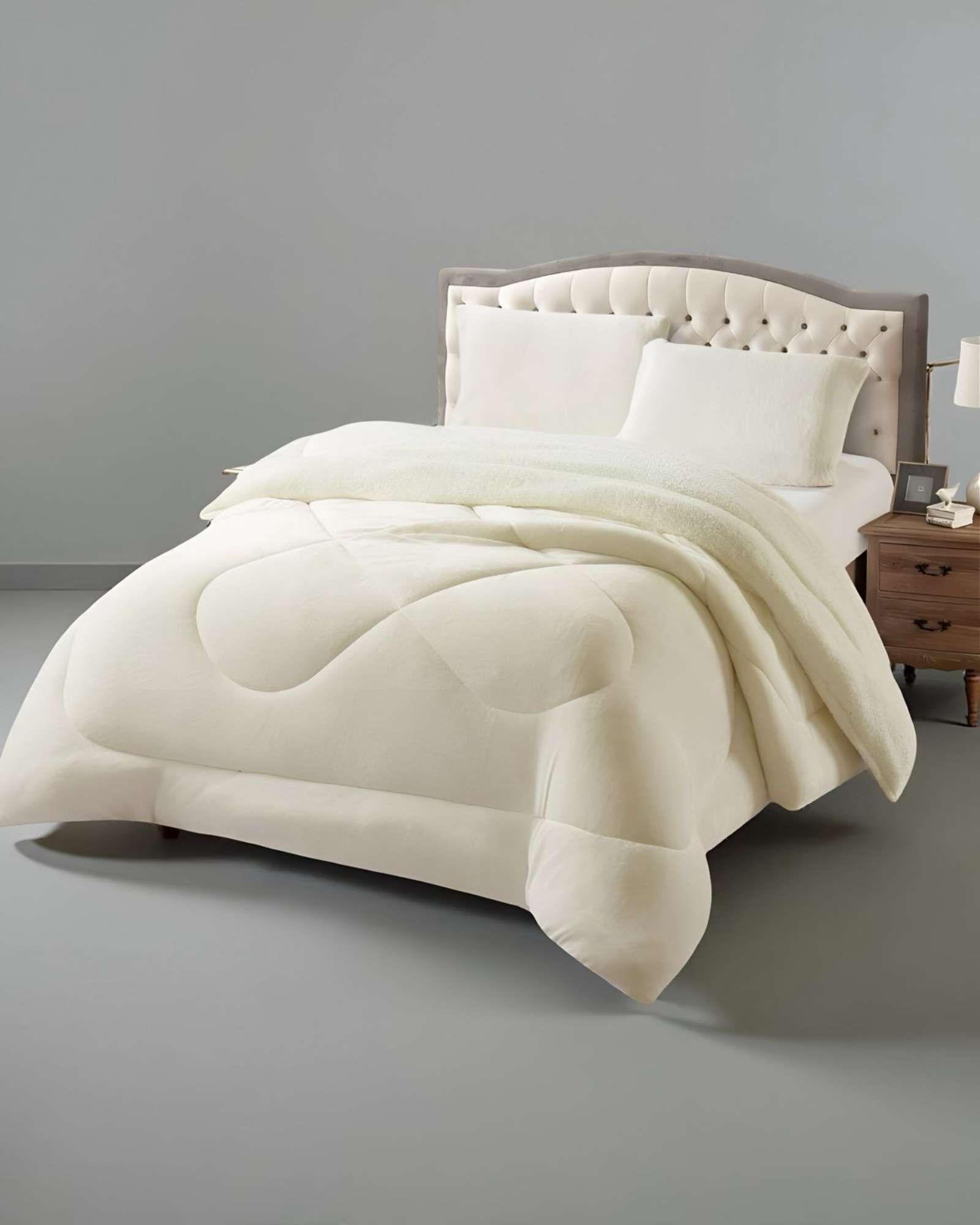 Cubrecama plush con chiporro Acolchado liso plaza y media beige-3