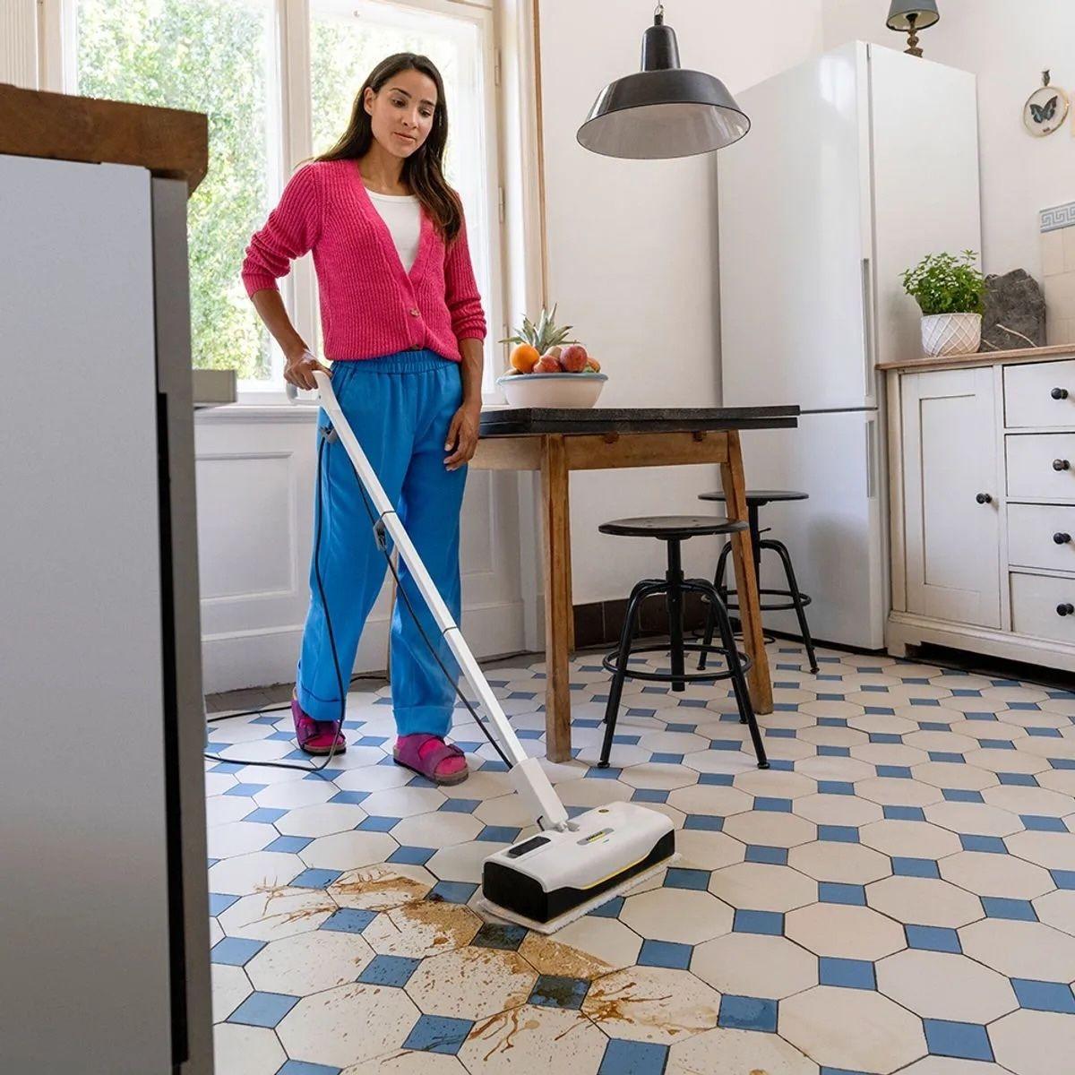 Limpiadora de Vapor Kärcher SC 1 Upright-4