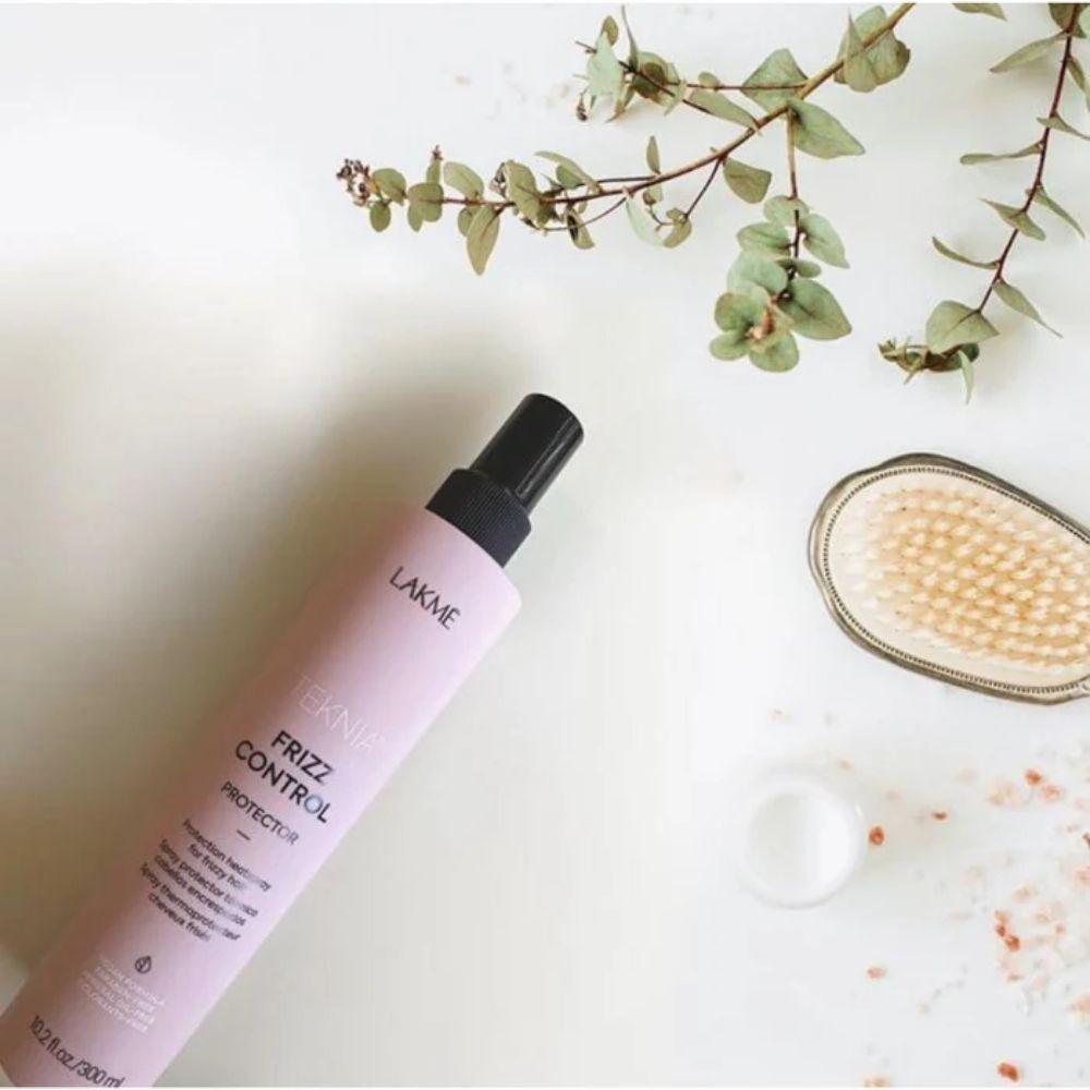 Spray Protector Térmico Lakmé Teknia Frizz Control 300ml-2