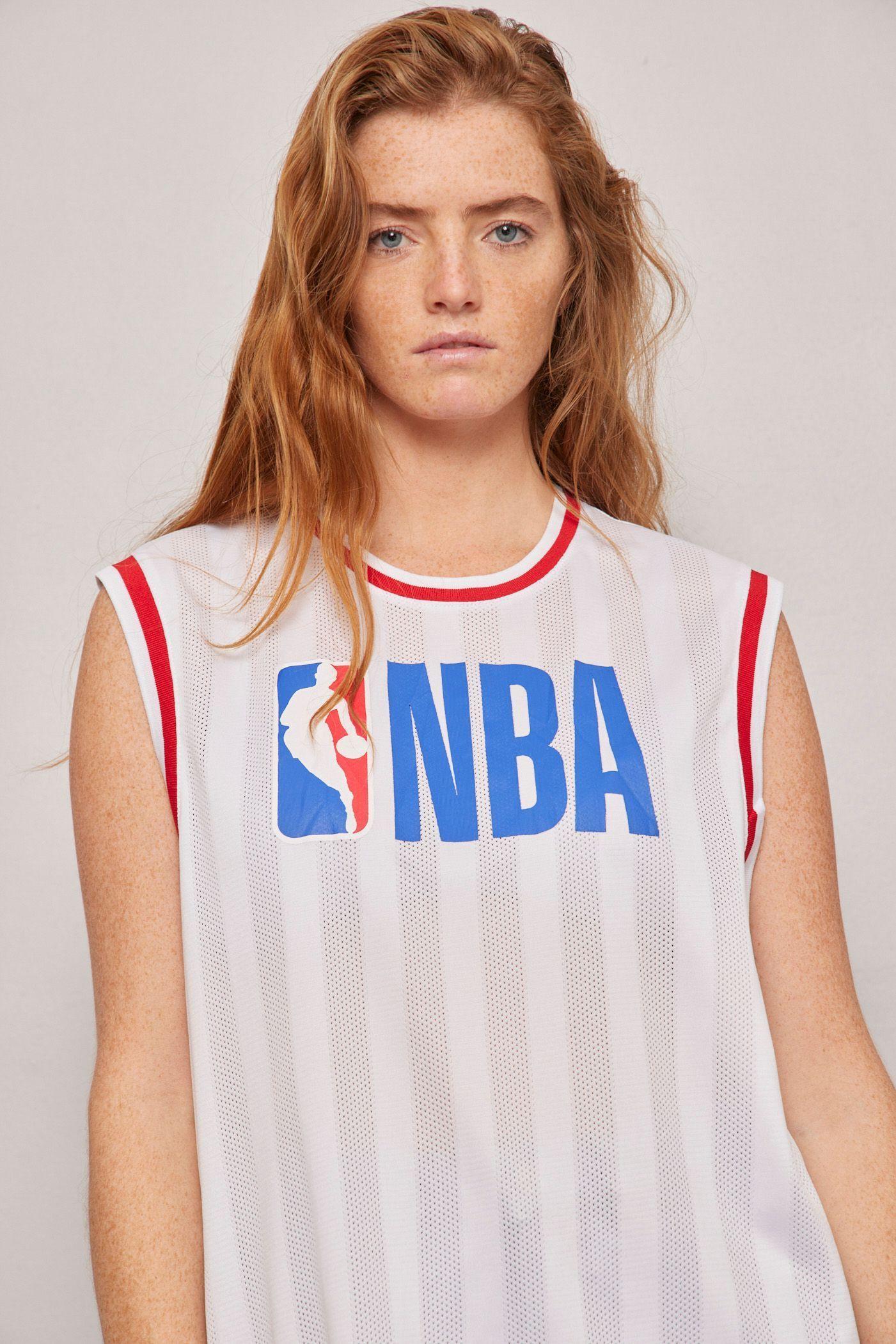 Polera casual  blanco nba talla L-4