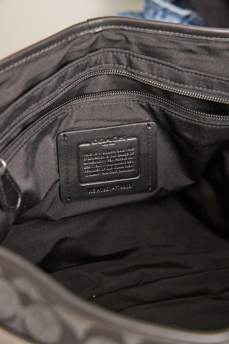 Cartera casual reciclado negro coach talla L  -4