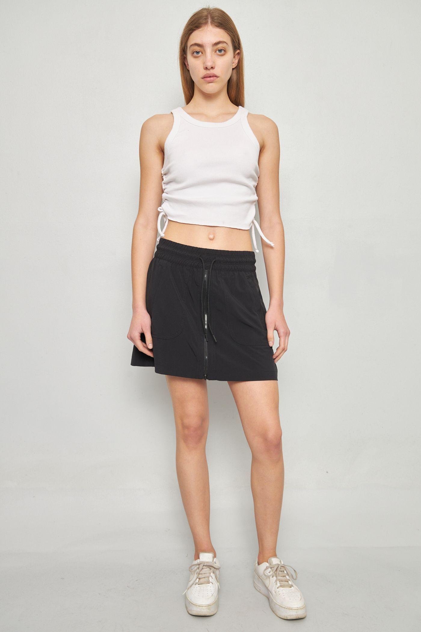 Falda casual reciclado negro athleta talla XS  -4