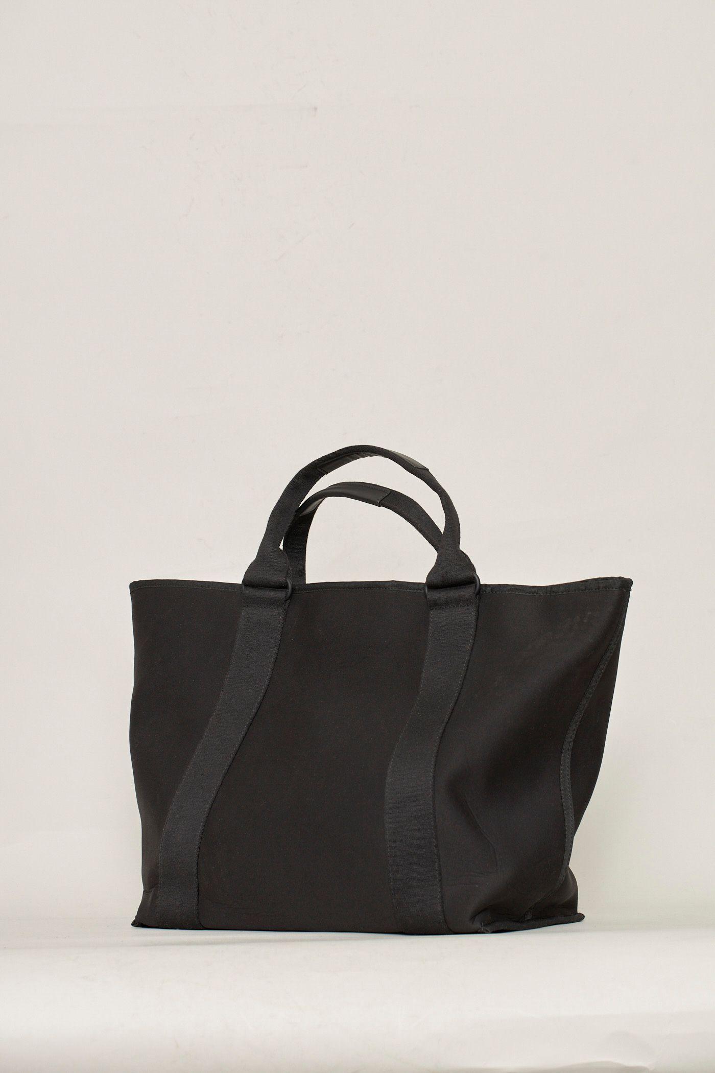Cartera casual reciclado negro botkier talla XL  -1