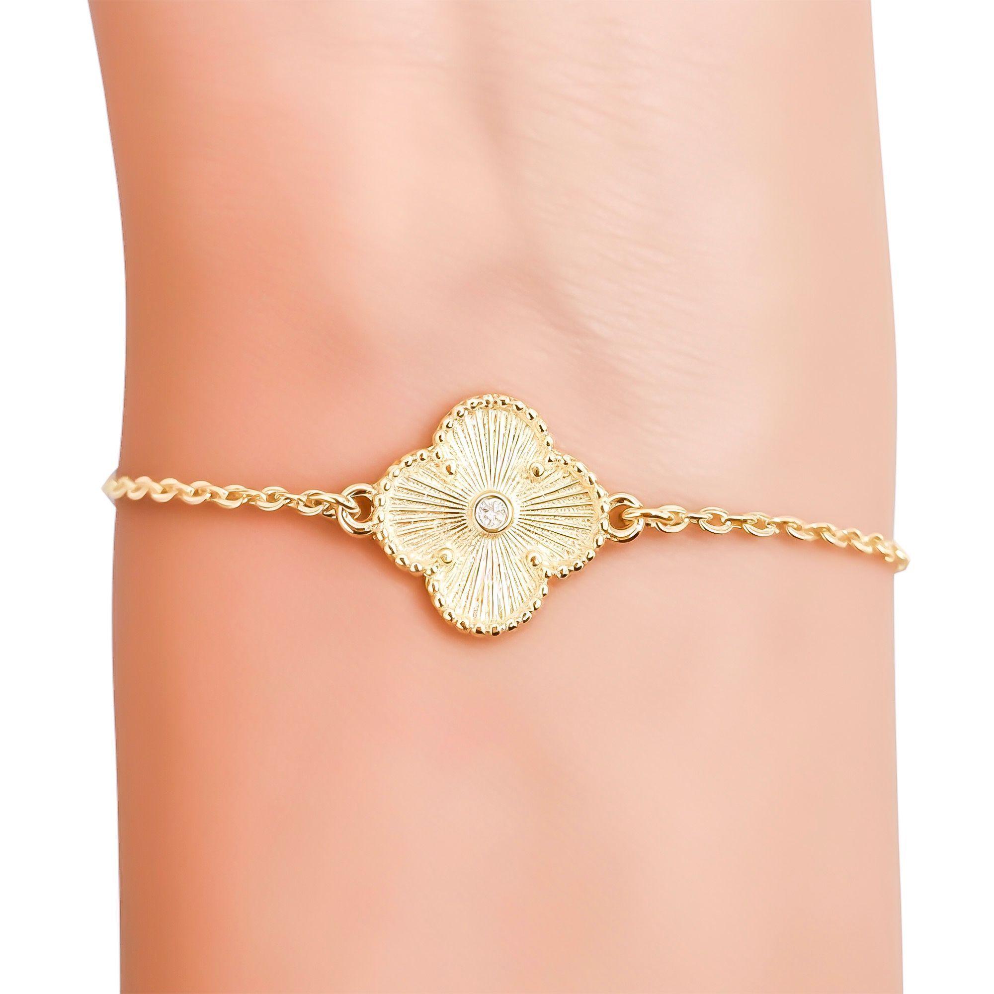 Pulsera Trebol Satinado Circon Blanco Enchapado Oro 18K-2