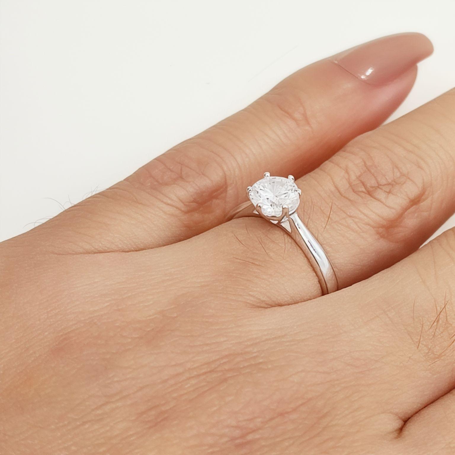 Anillo Solitario Ashna Plata Fina 925-5