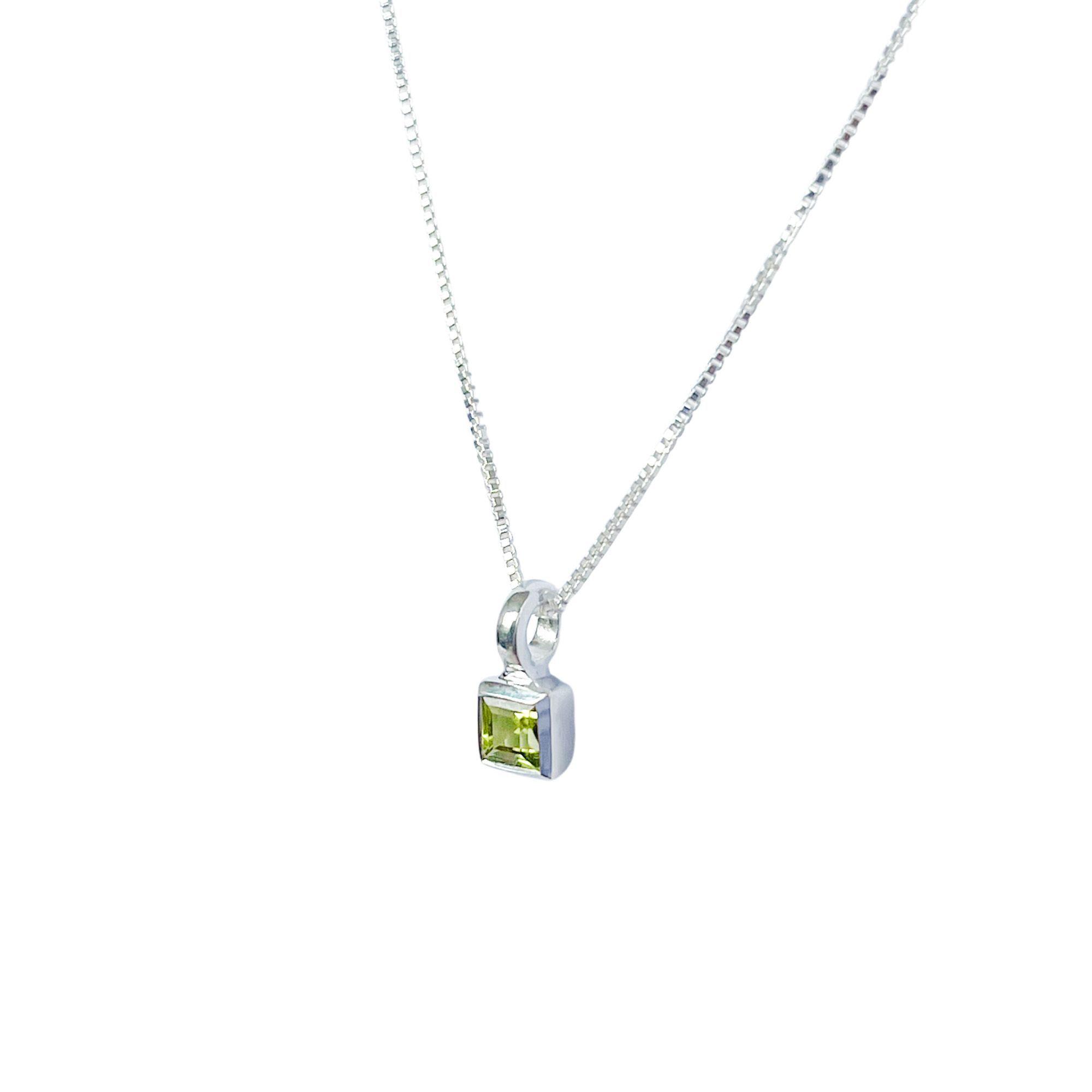 Collar Peridot Cuadrado Veneciana Plata Fina 925-2
