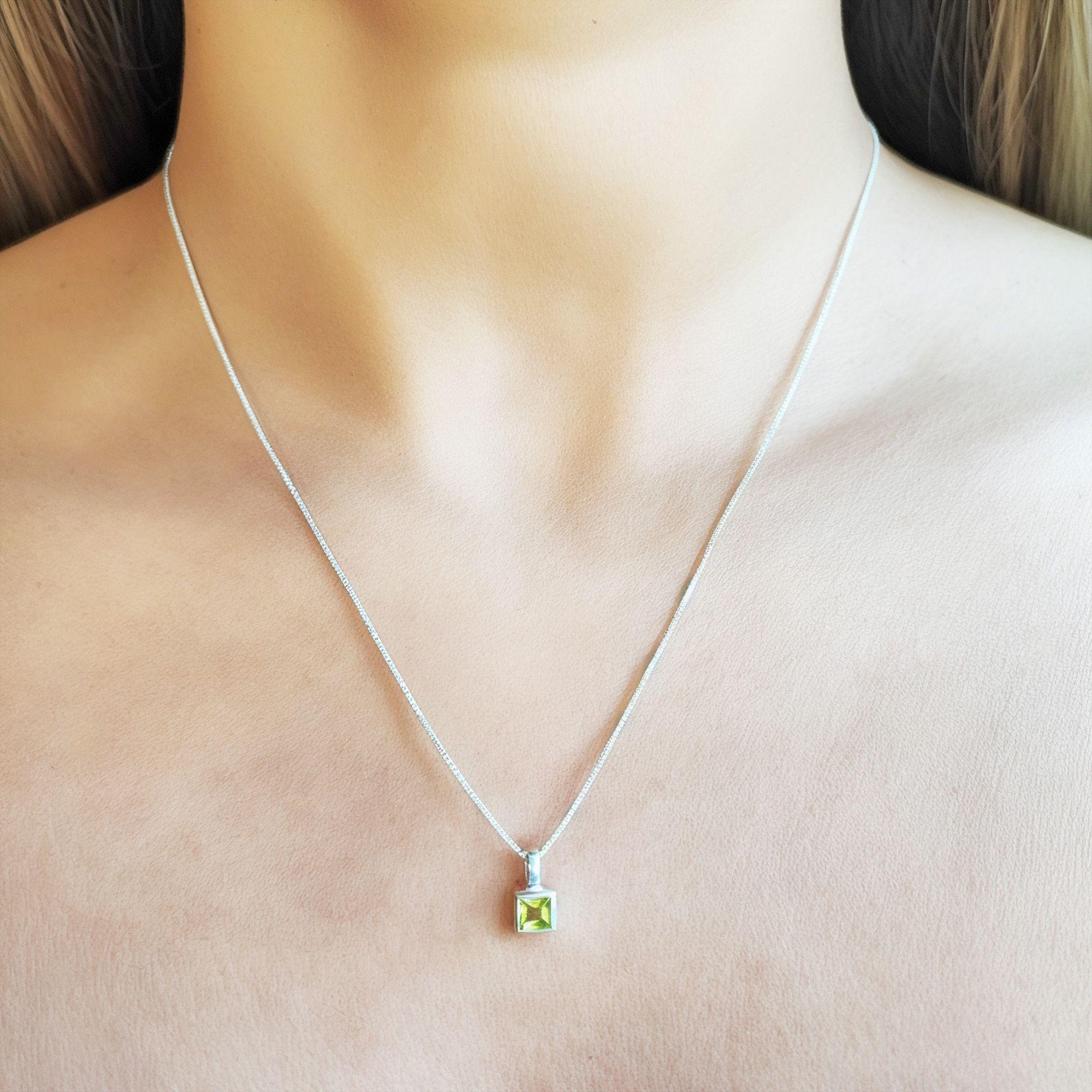 Collar Peridot Cuadrado Veneciana Plata Fina 925-3