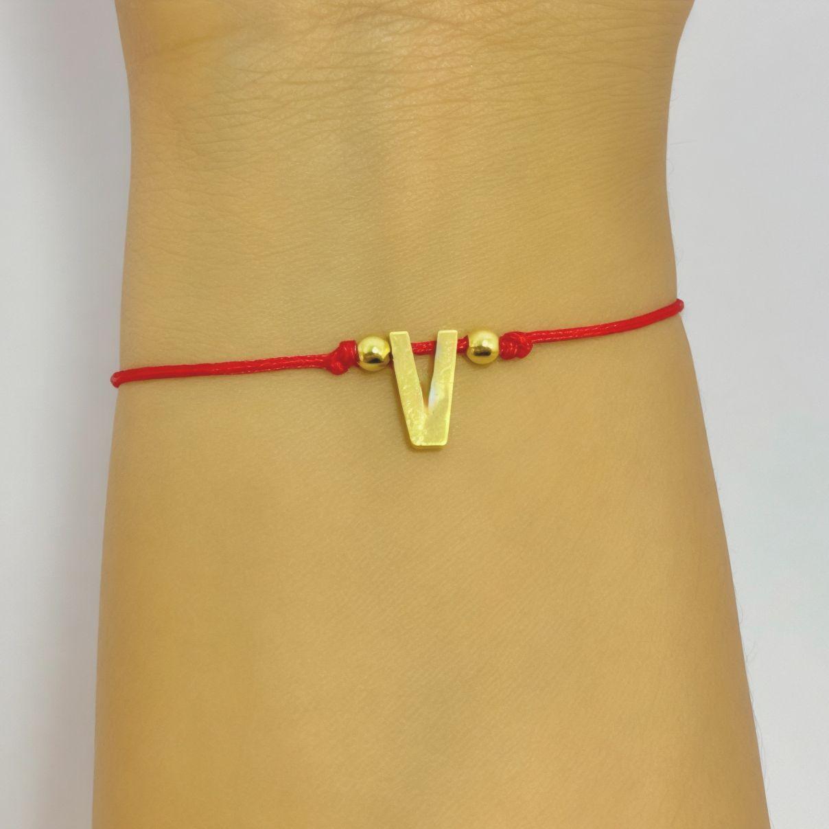 Pulsera Letra V Cordón Rojo Enchapado Oro 18K-2