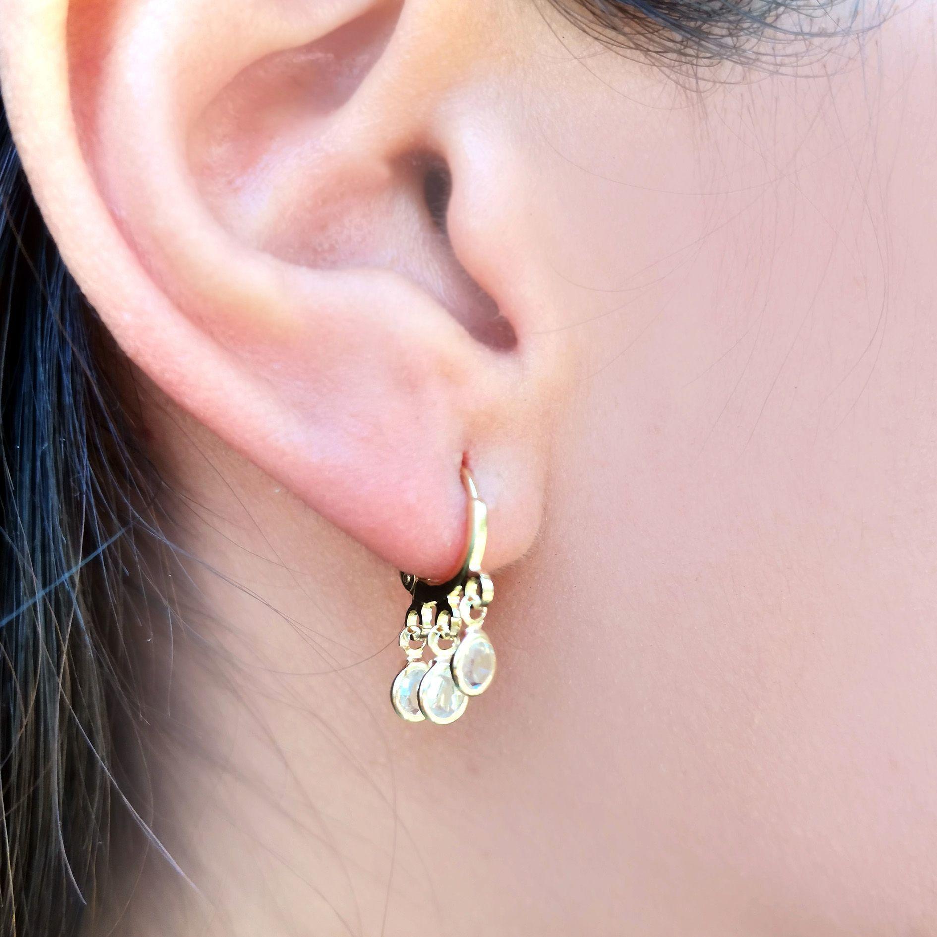 Aros Argolla 3 Circones Blancos Enchapado Oro 18K-2