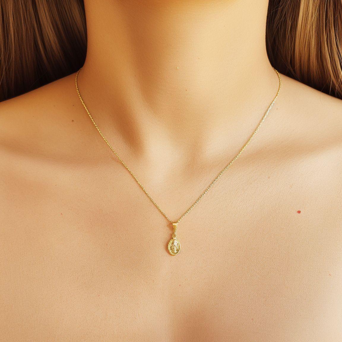 Collar Virgen de los Rayos Mini Enchapado Oro 18K-3