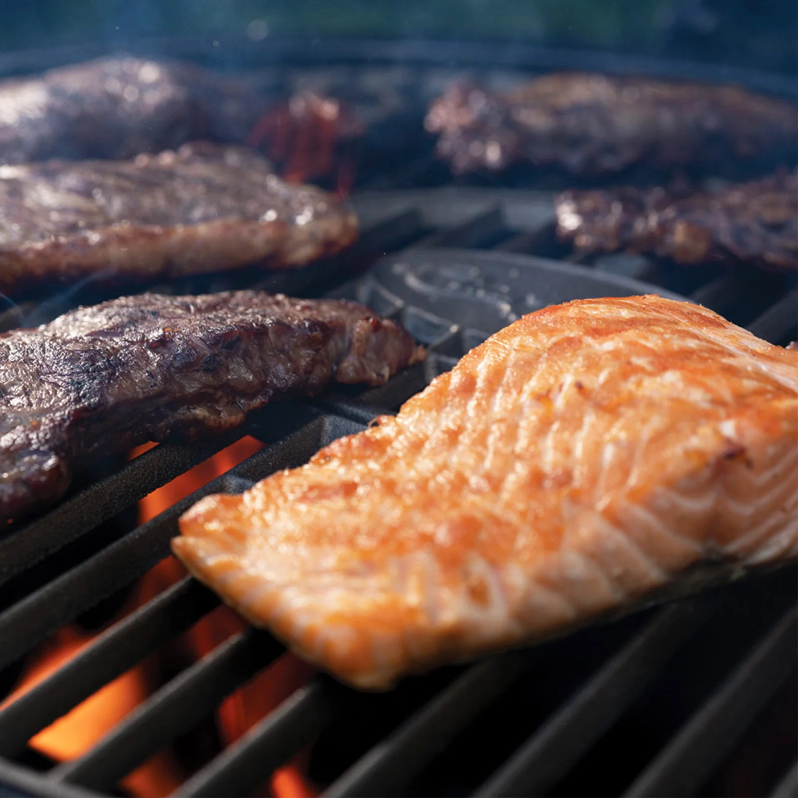 Parrilla de carbon AKORN Kamado de 20 grafito Char Griller-6