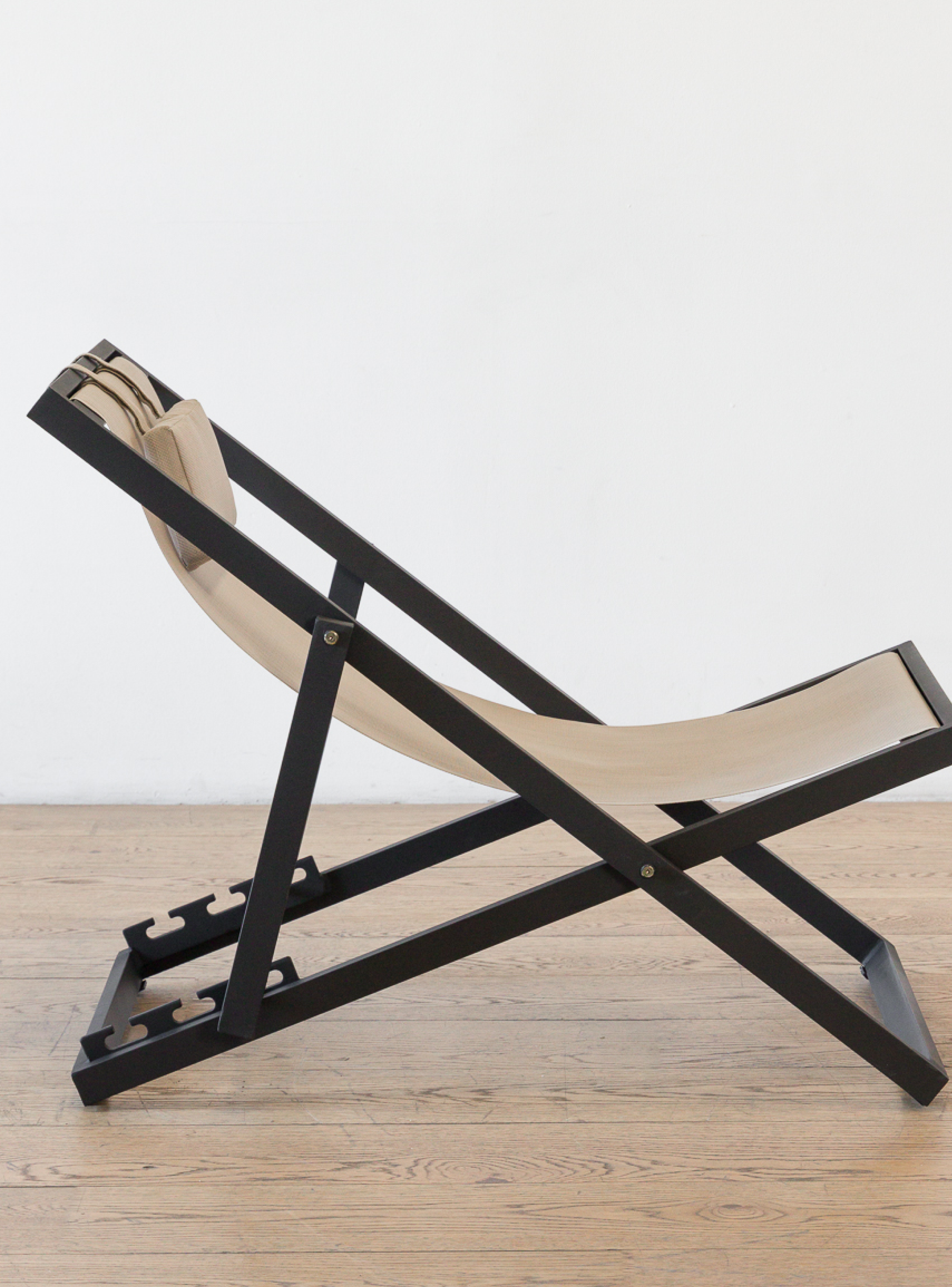 Reposera Steven Oscura At-2