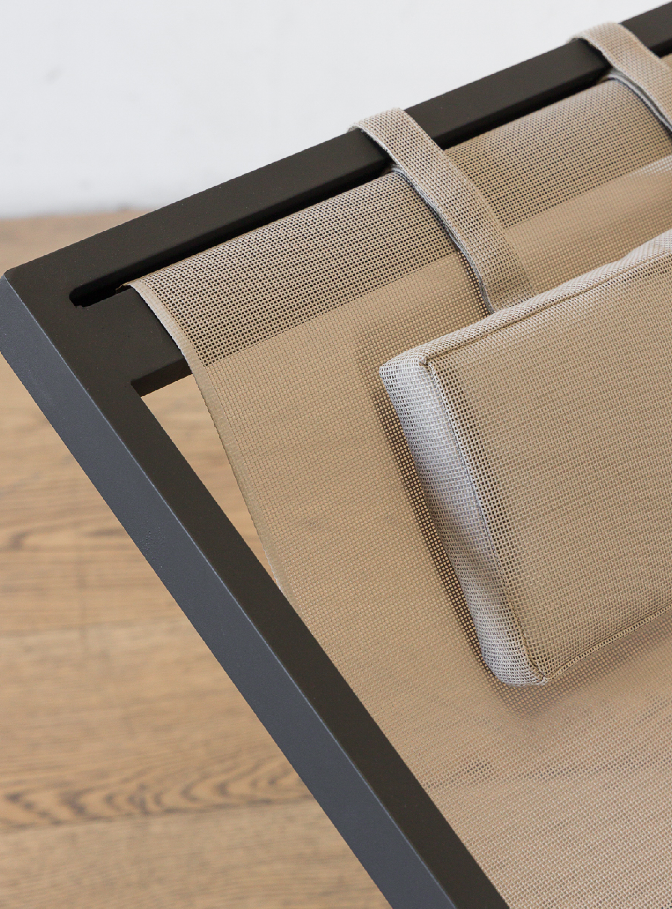 Reposera Steven Oscura At-4