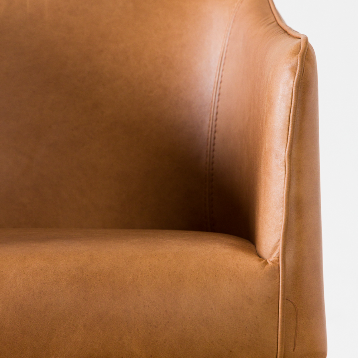 Poltrona Andes Cuero-3