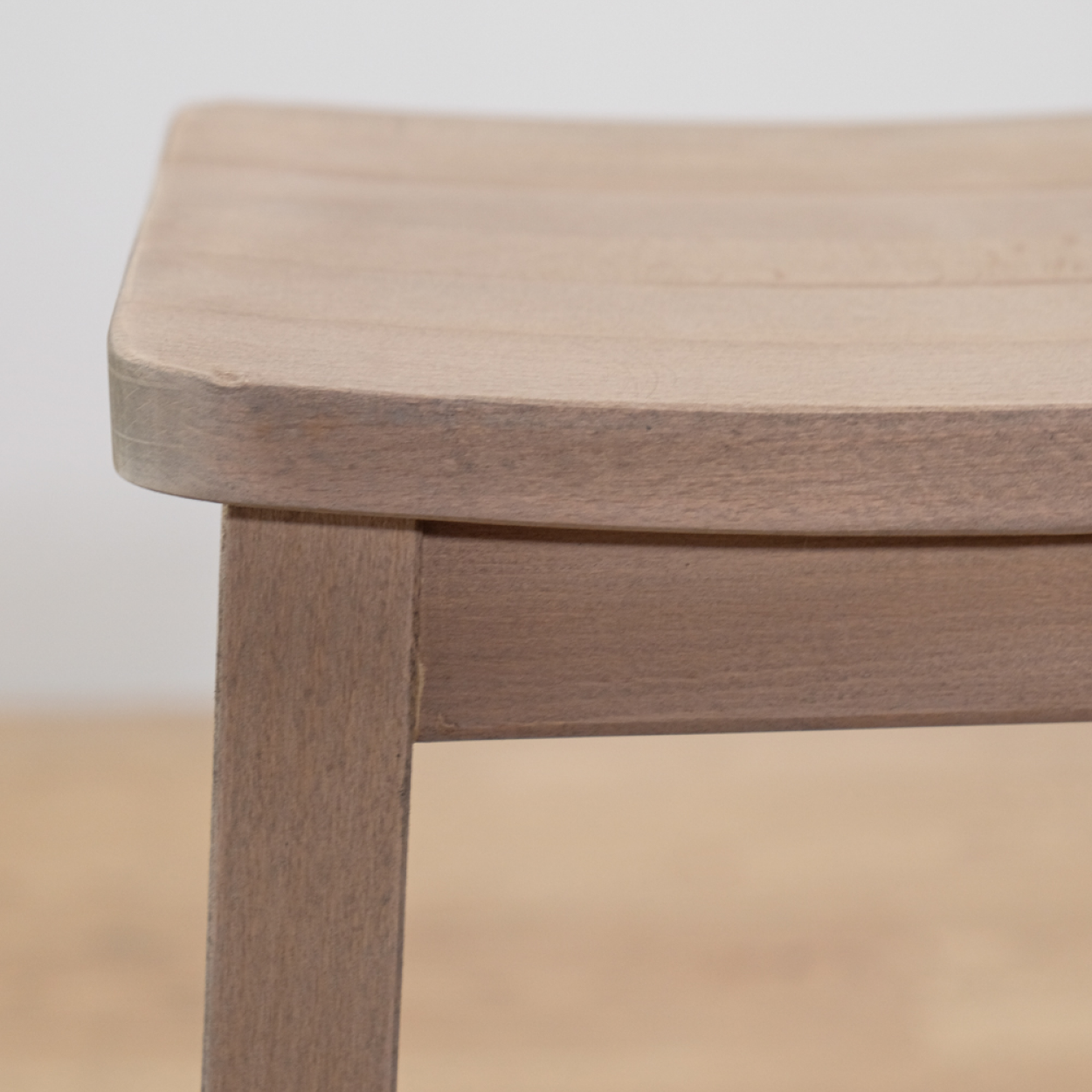 Taburete Nordico Bajo-1