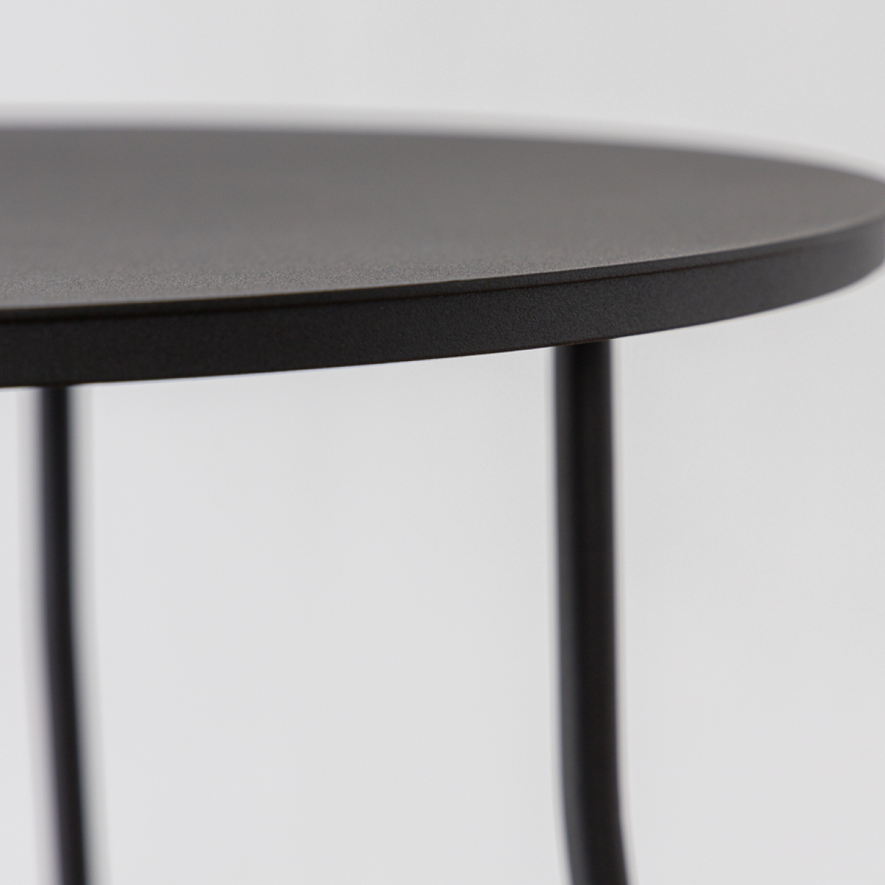 Mesa Lateral Marchena Circular Metal V 45-19