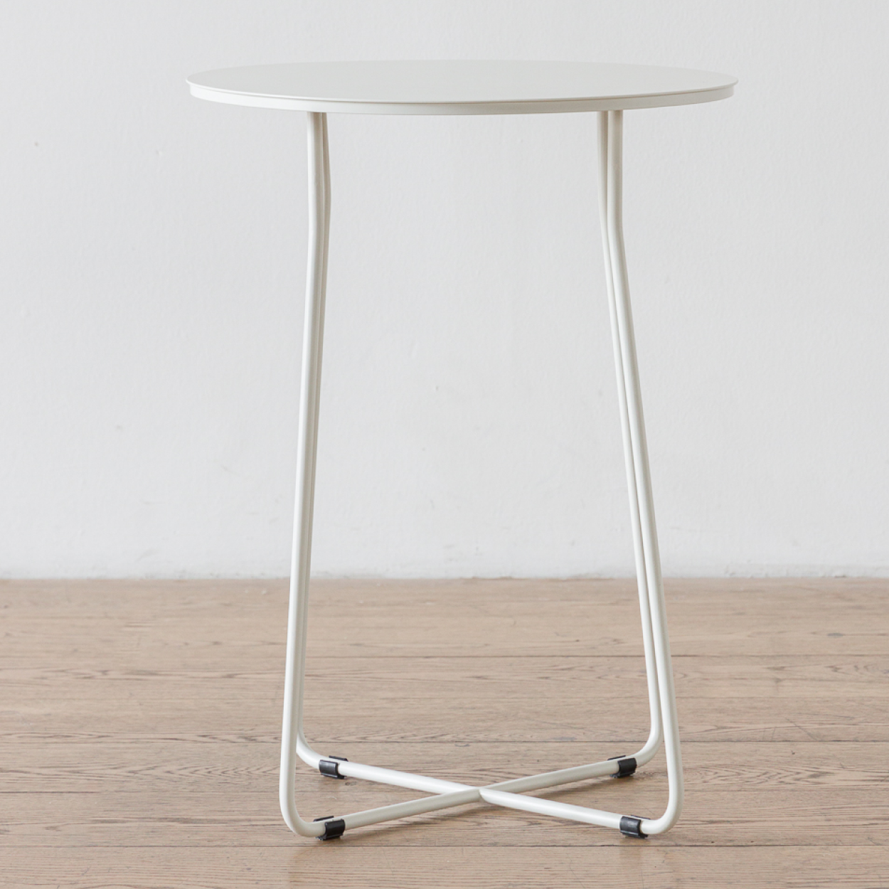 Mesa Lateral Marchena Circular Metal Blanca V-3