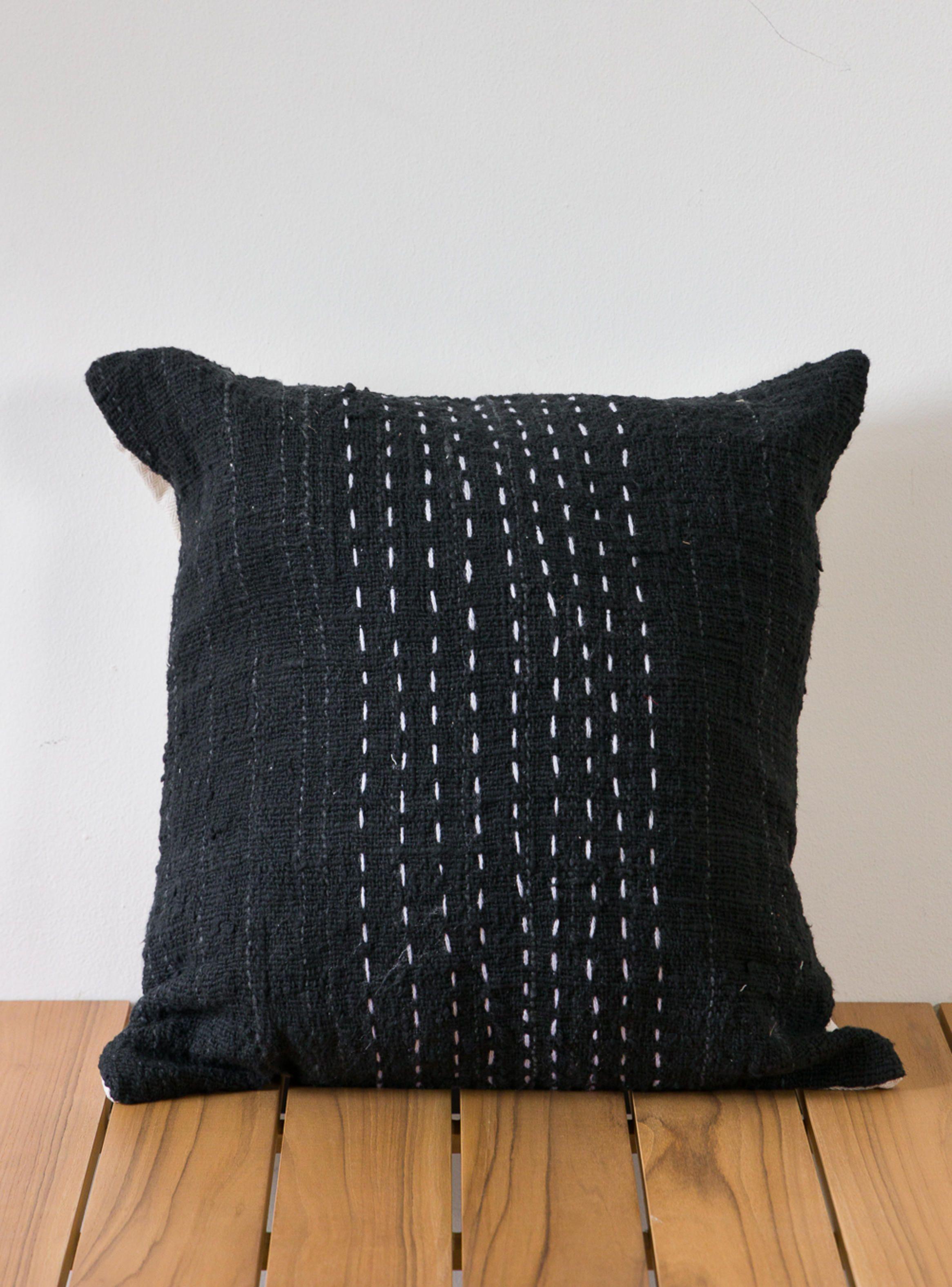 Cojin Almara Negro-3