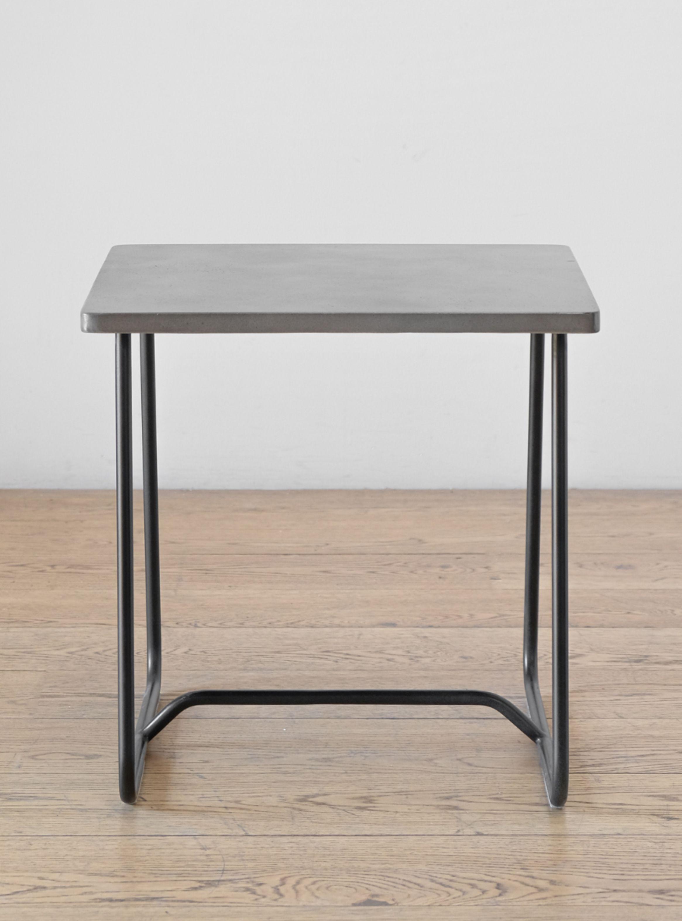 Mesa Lateral Calder-2